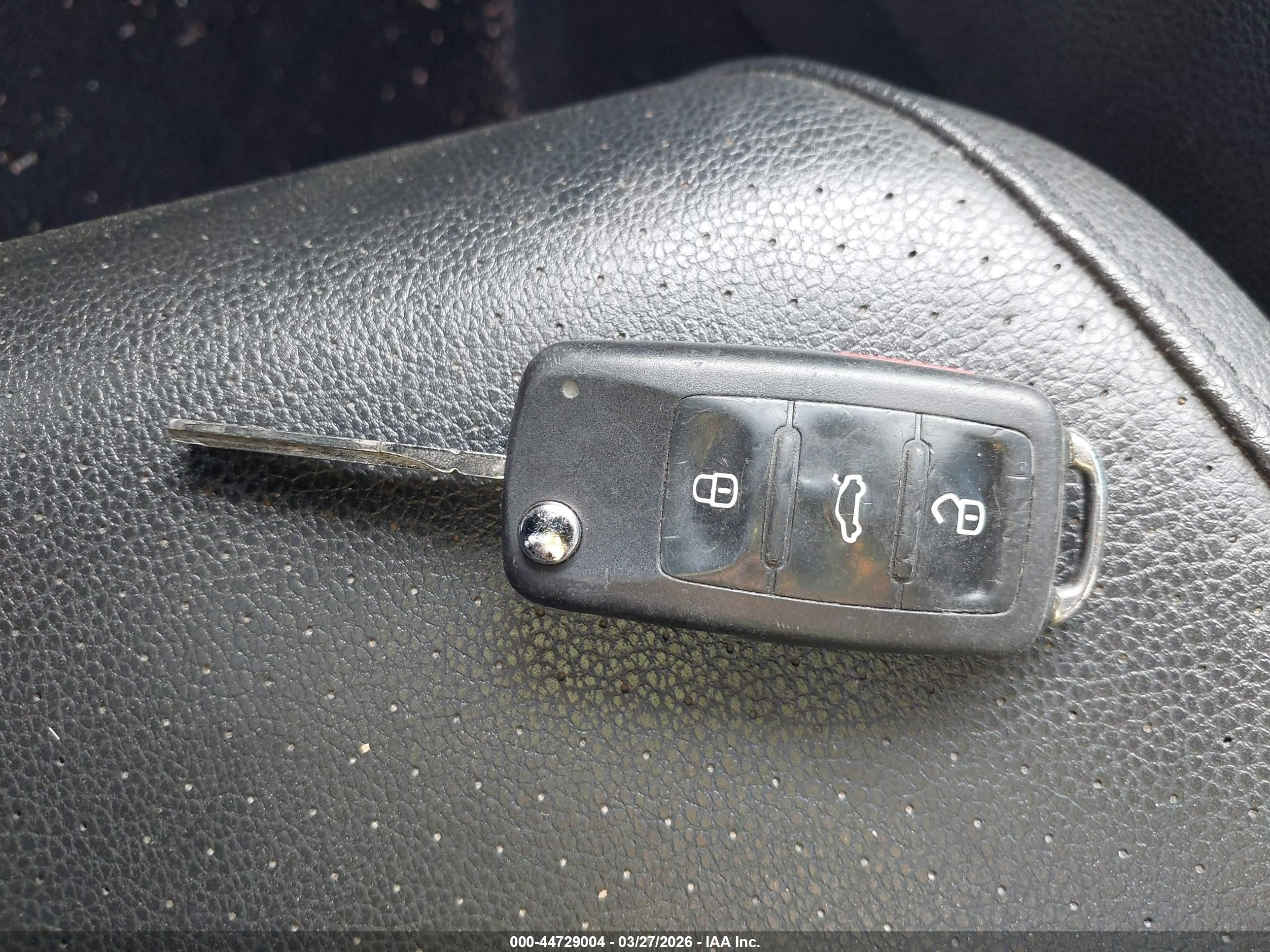 VOLKSWAGEN JETTA image 11