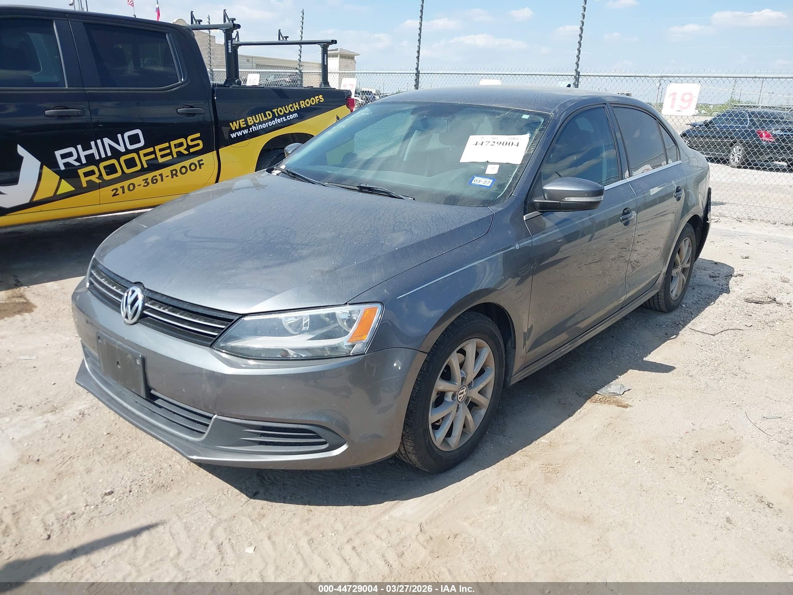 VOLKSWAGEN JETTA image 2