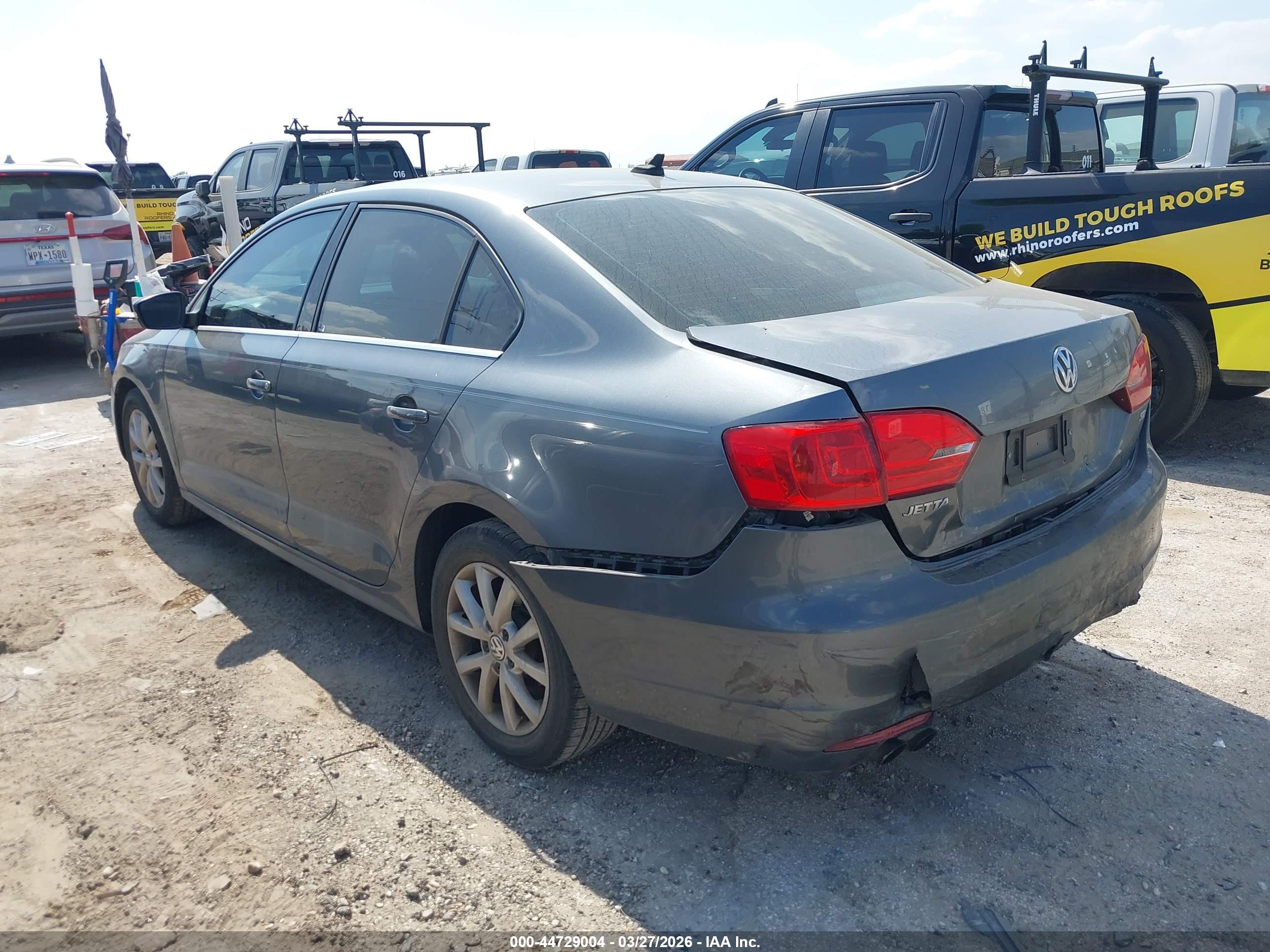 VOLKSWAGEN JETTA image 3