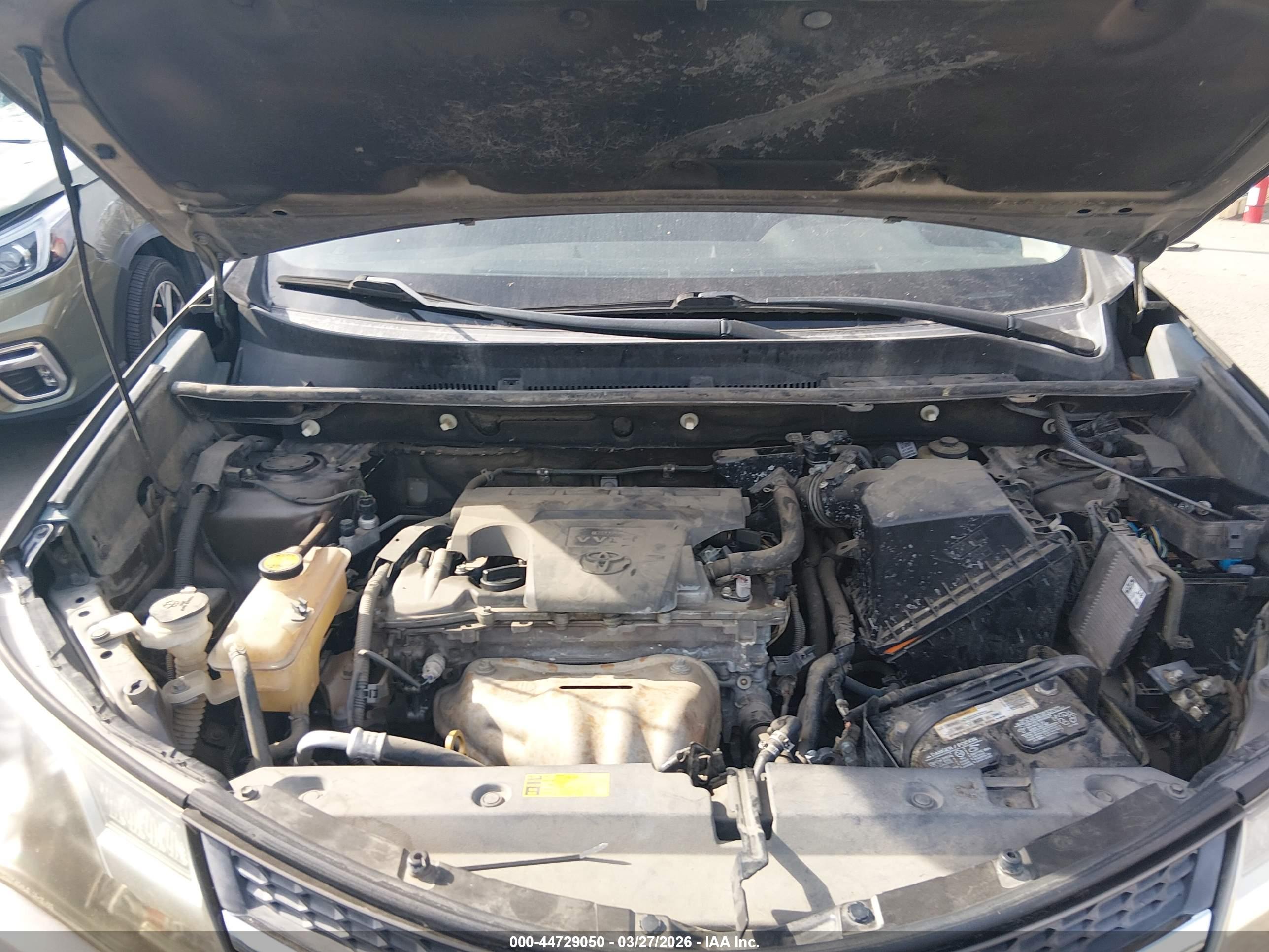 TOYOTA RAV4 image 10
