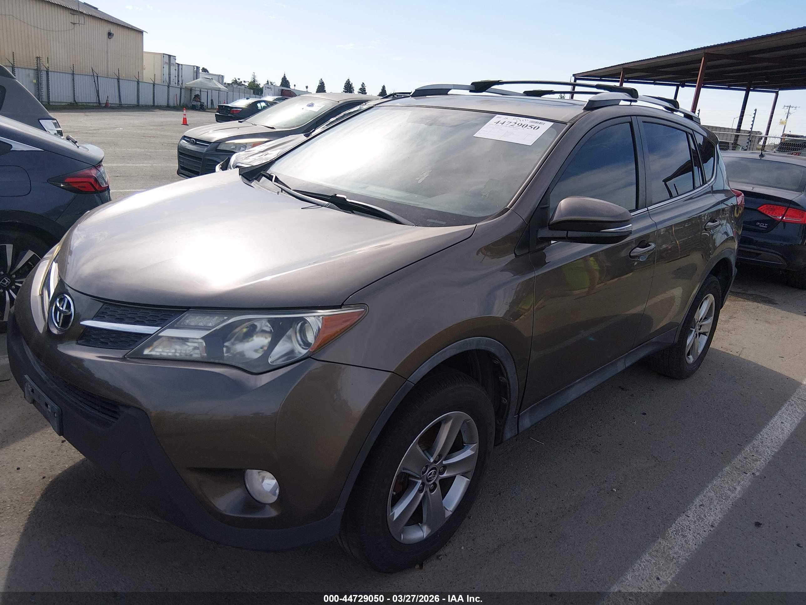 TOYOTA RAV4 image 2