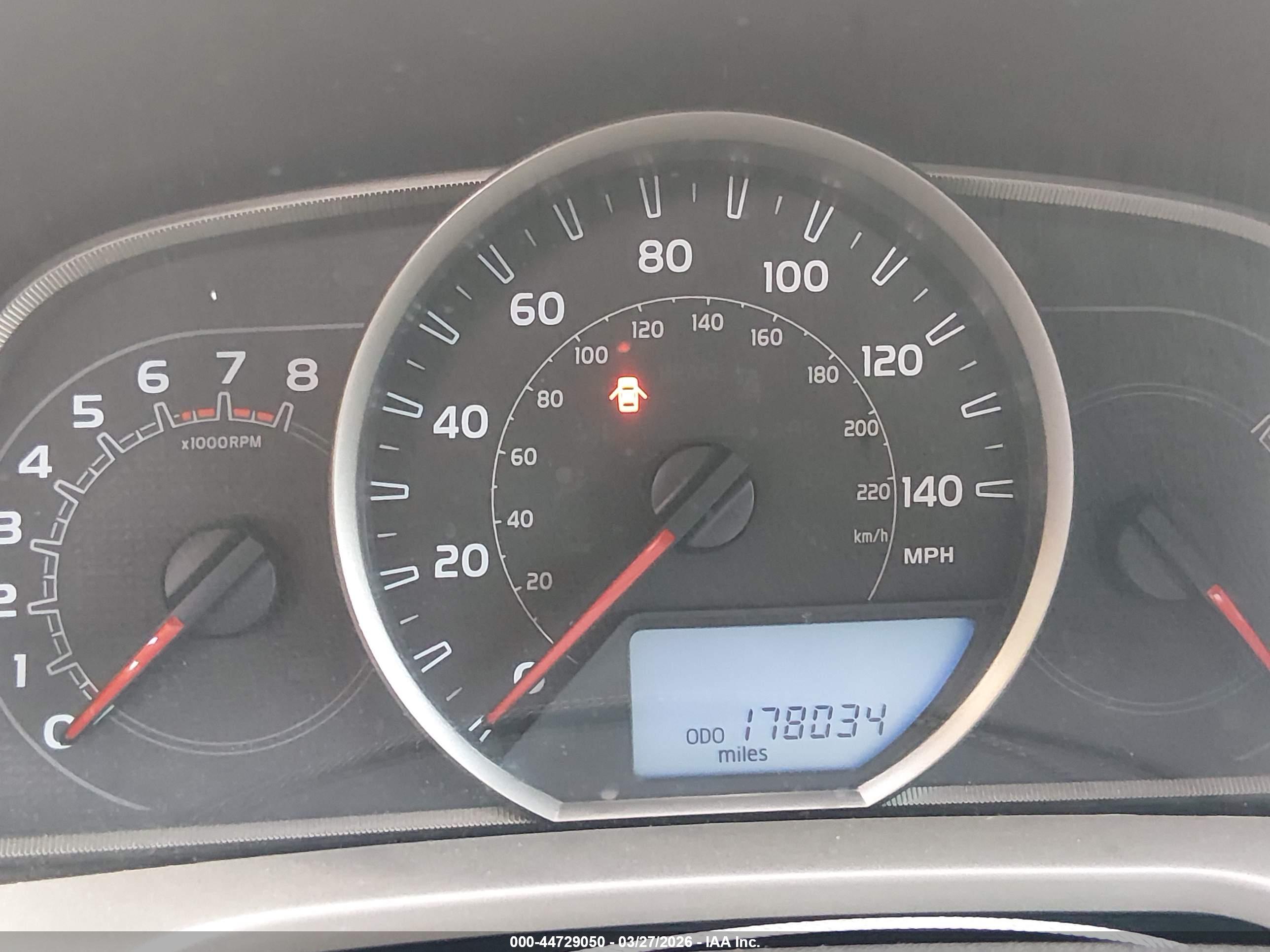 TOYOTA RAV4 image 7