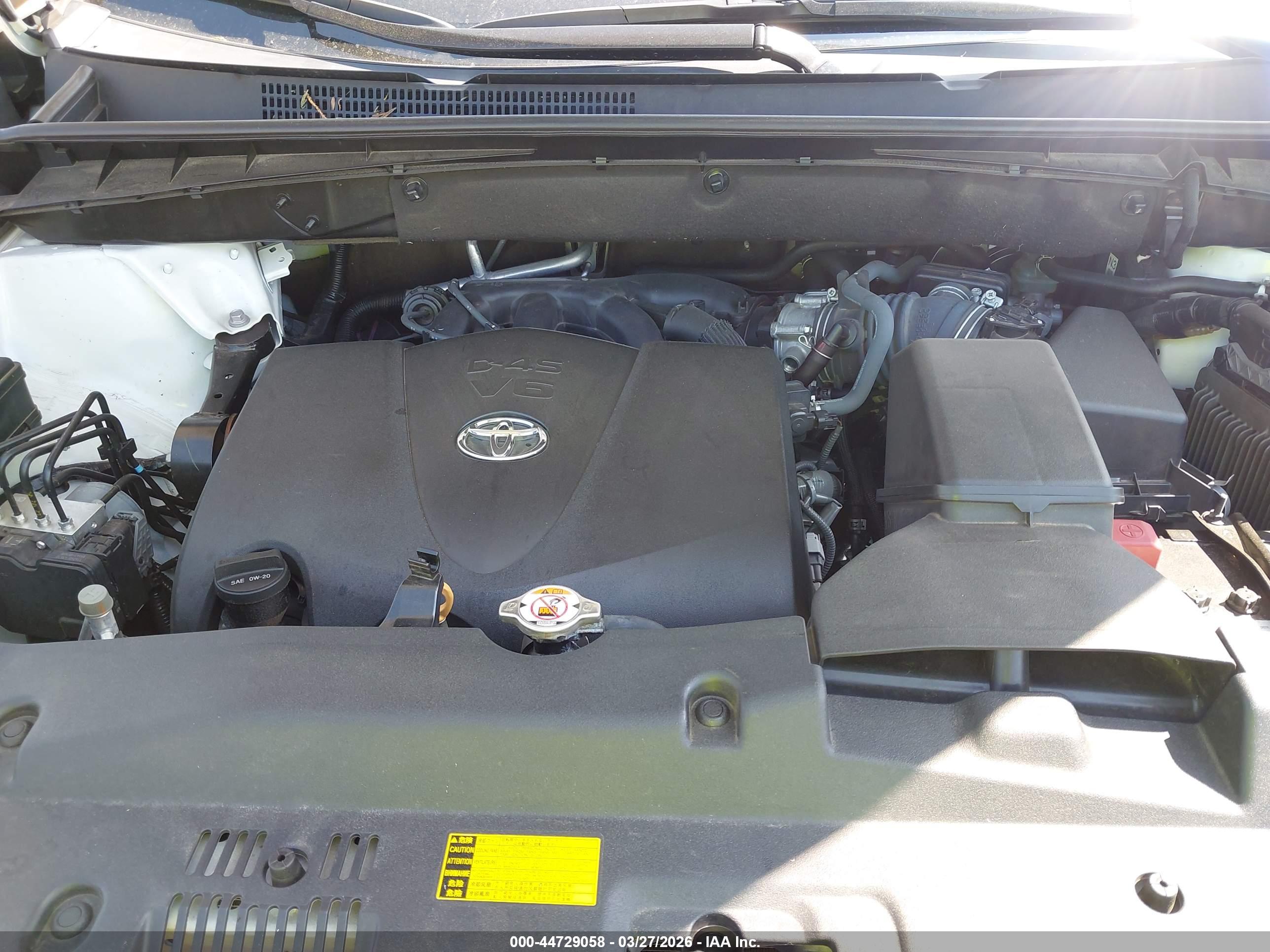 TOYOTA HIGHLANDER image 10