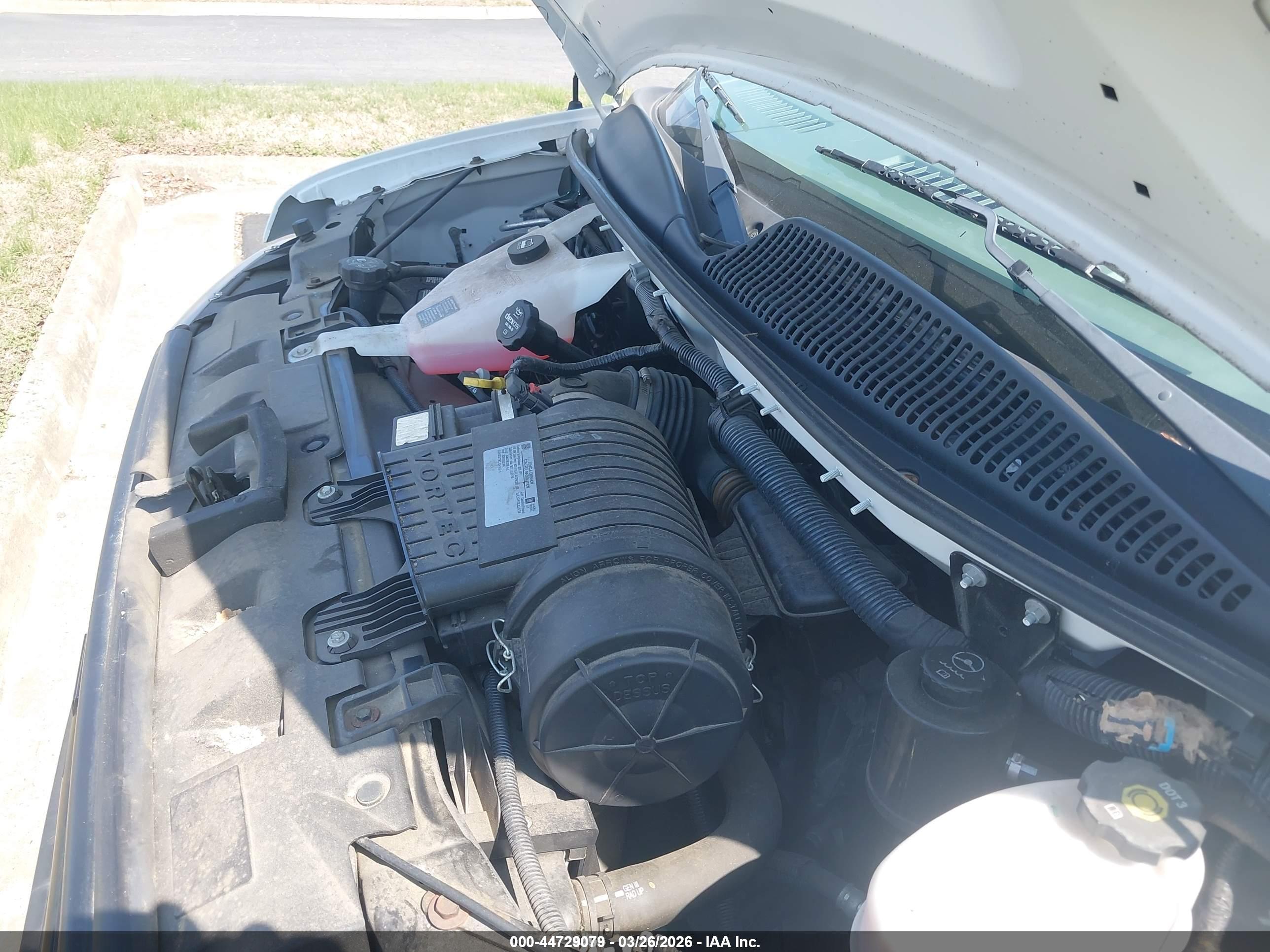 CHEVROLET EXPRESS image 10