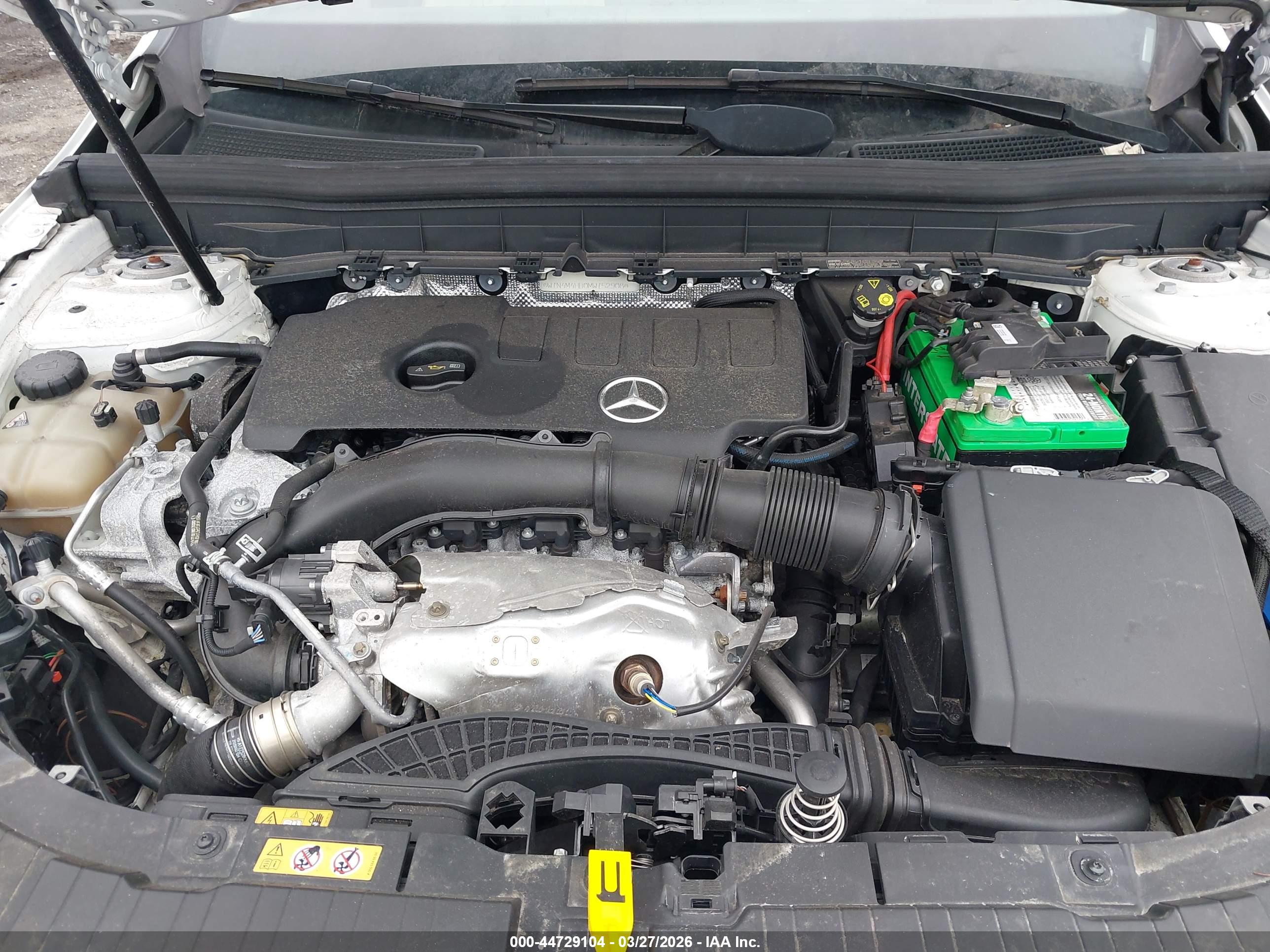 MERCEDES-BENZ GLB image 10