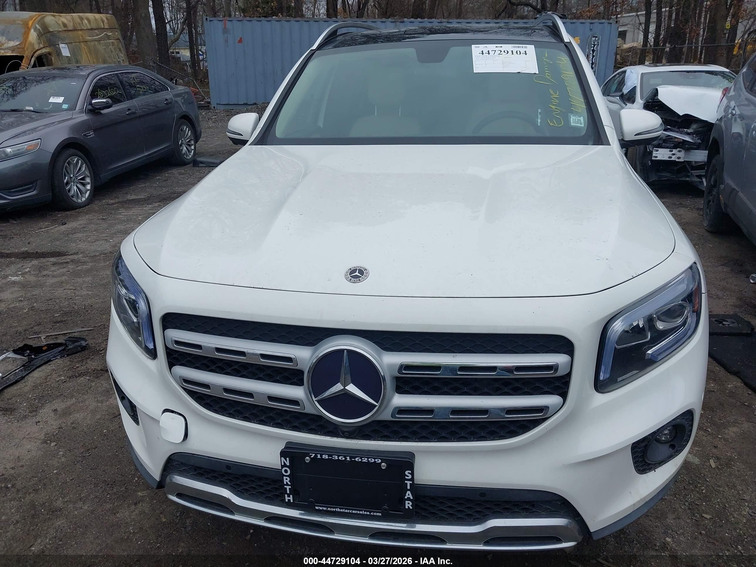 MERCEDES-BENZ GLB image 6