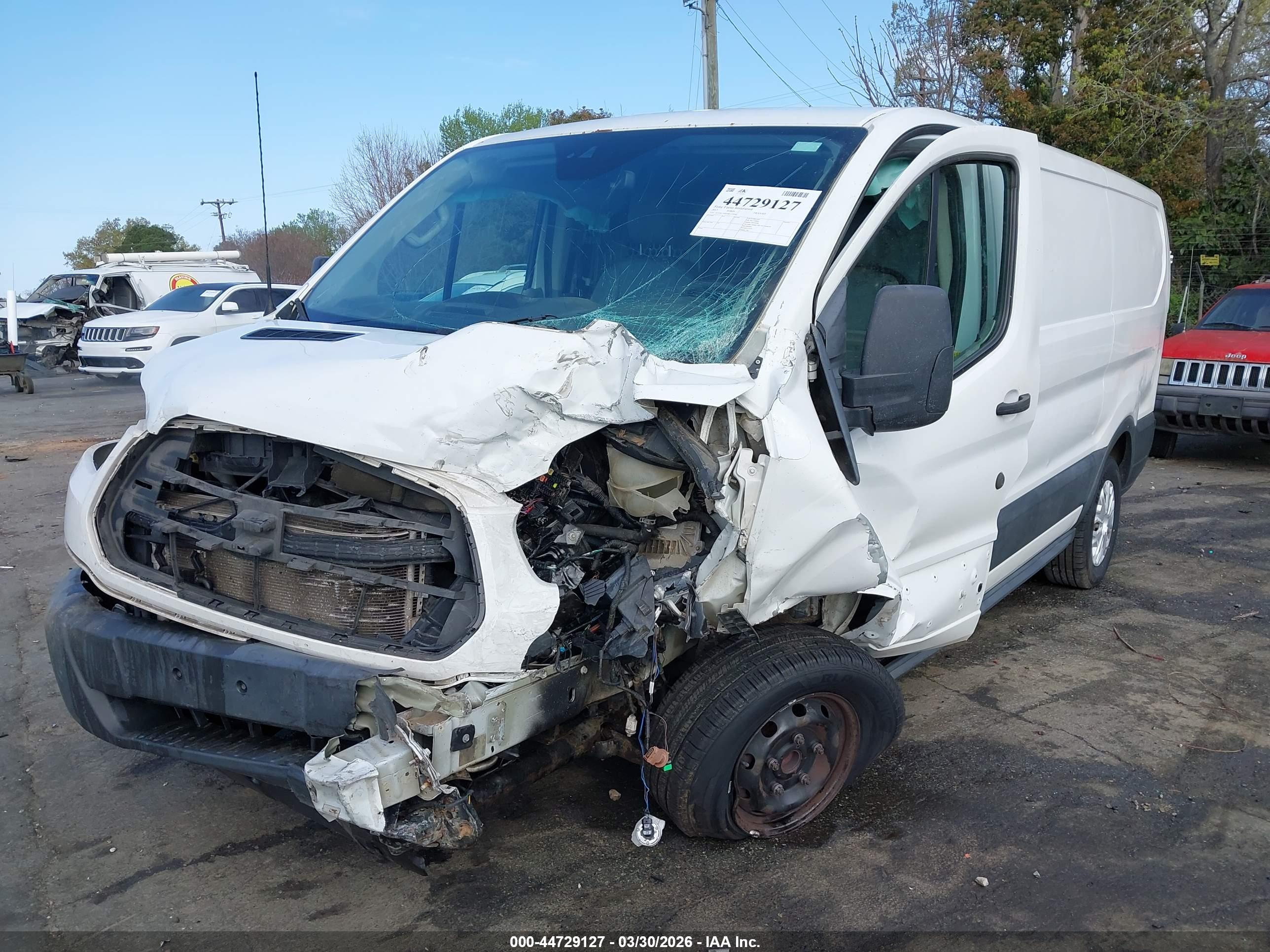 FORD TRANSIT-250 image 2