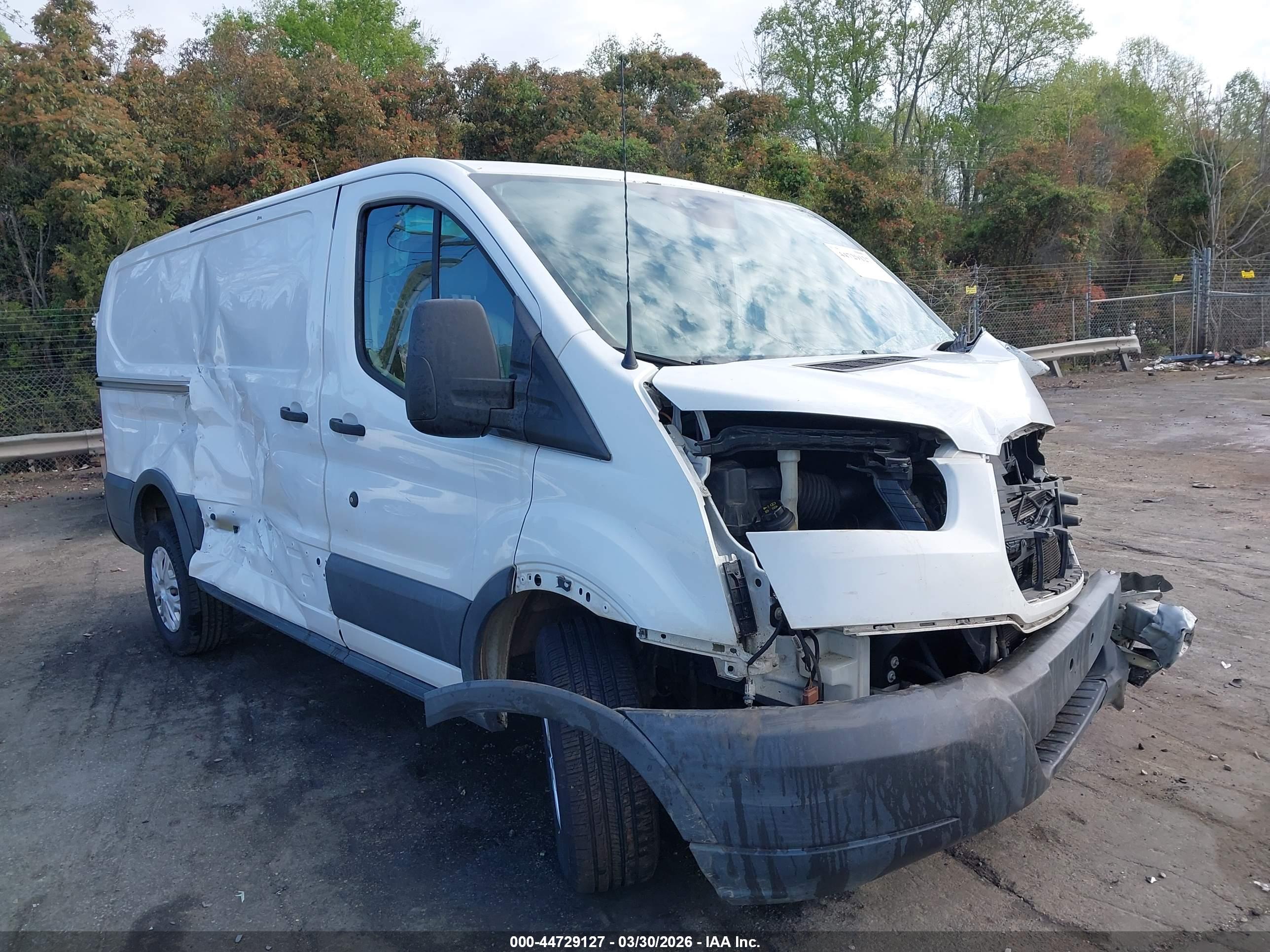 FORD TRANSIT-250 image 6