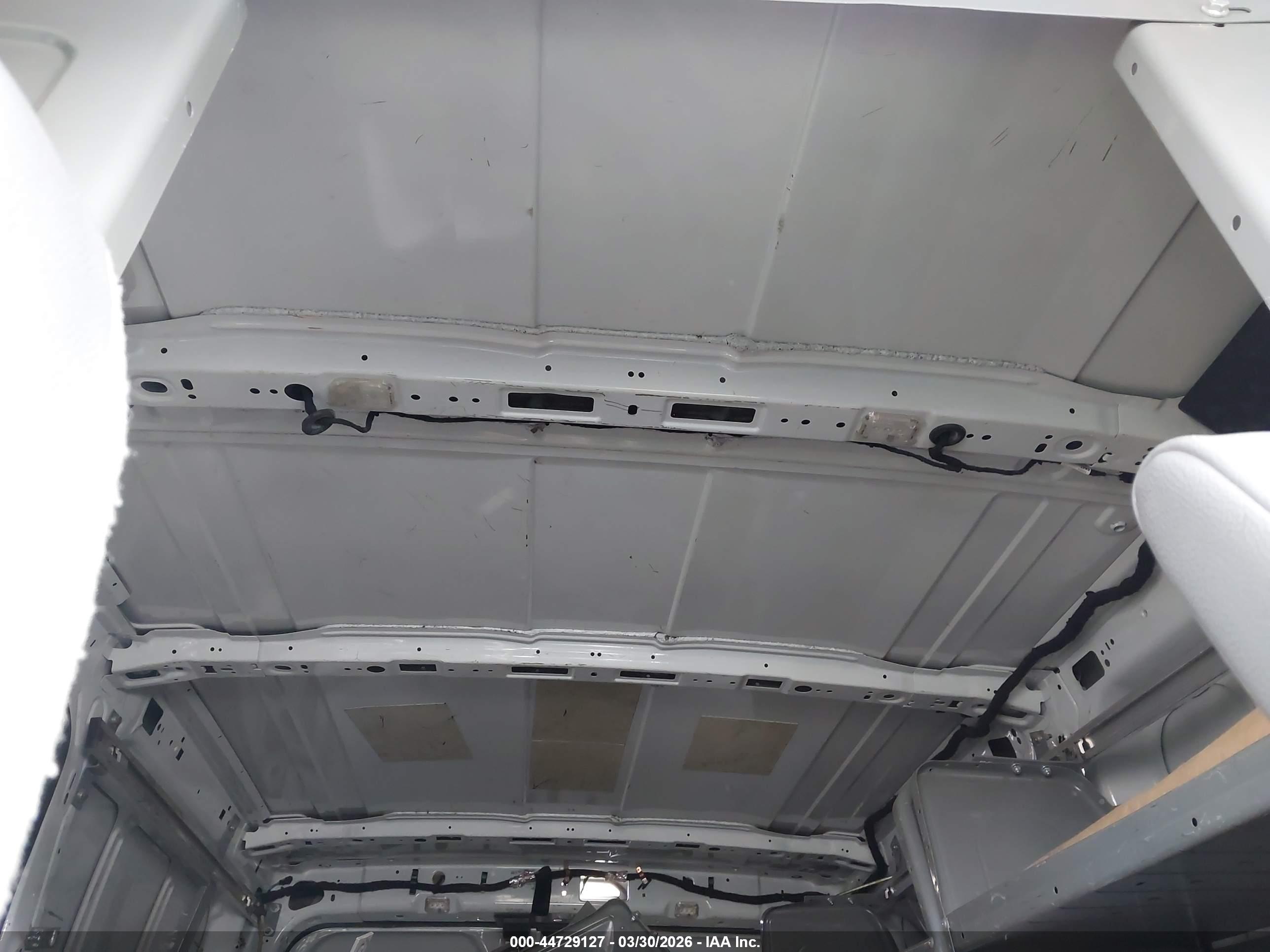 FORD TRANSIT-250 image 8