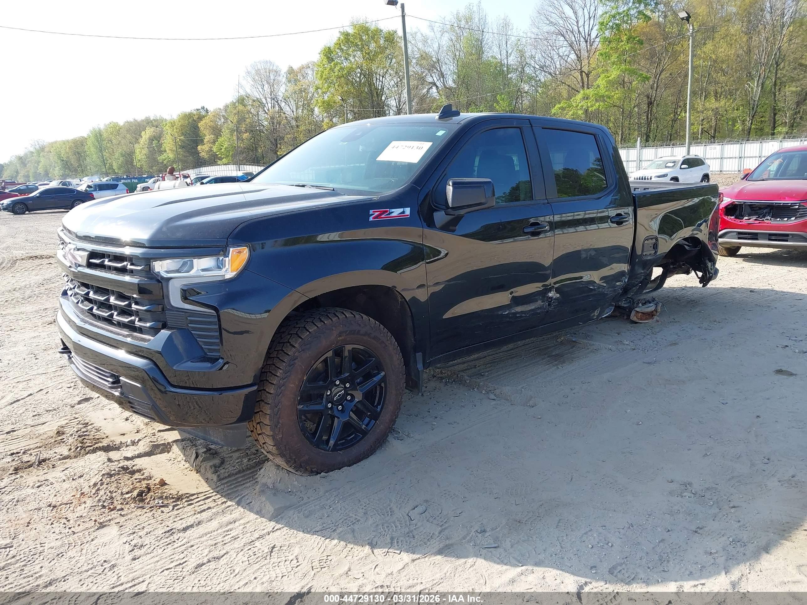 CHEVROLET SILVERADO image 2