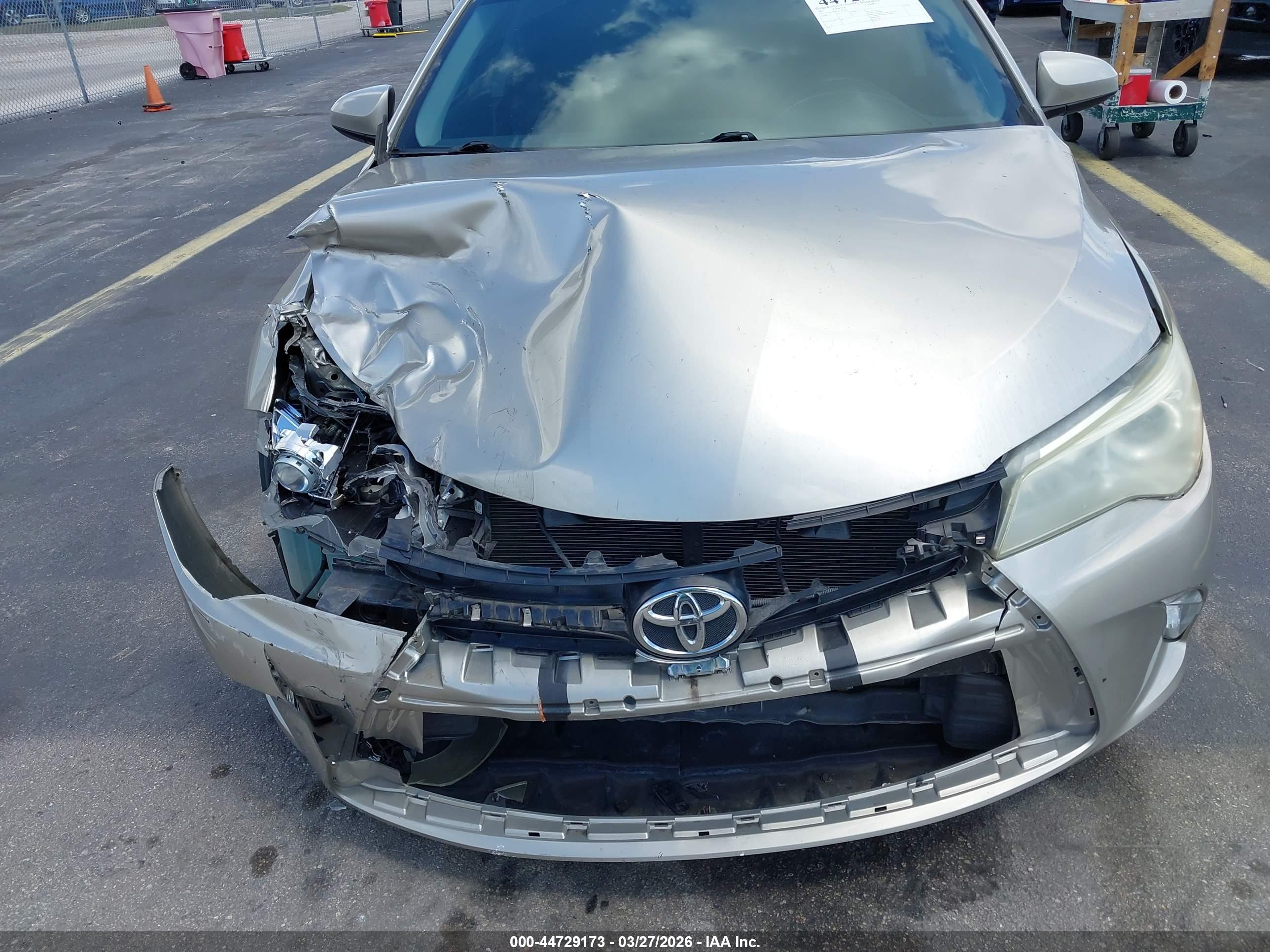 TOYOTA CAMRY image 6