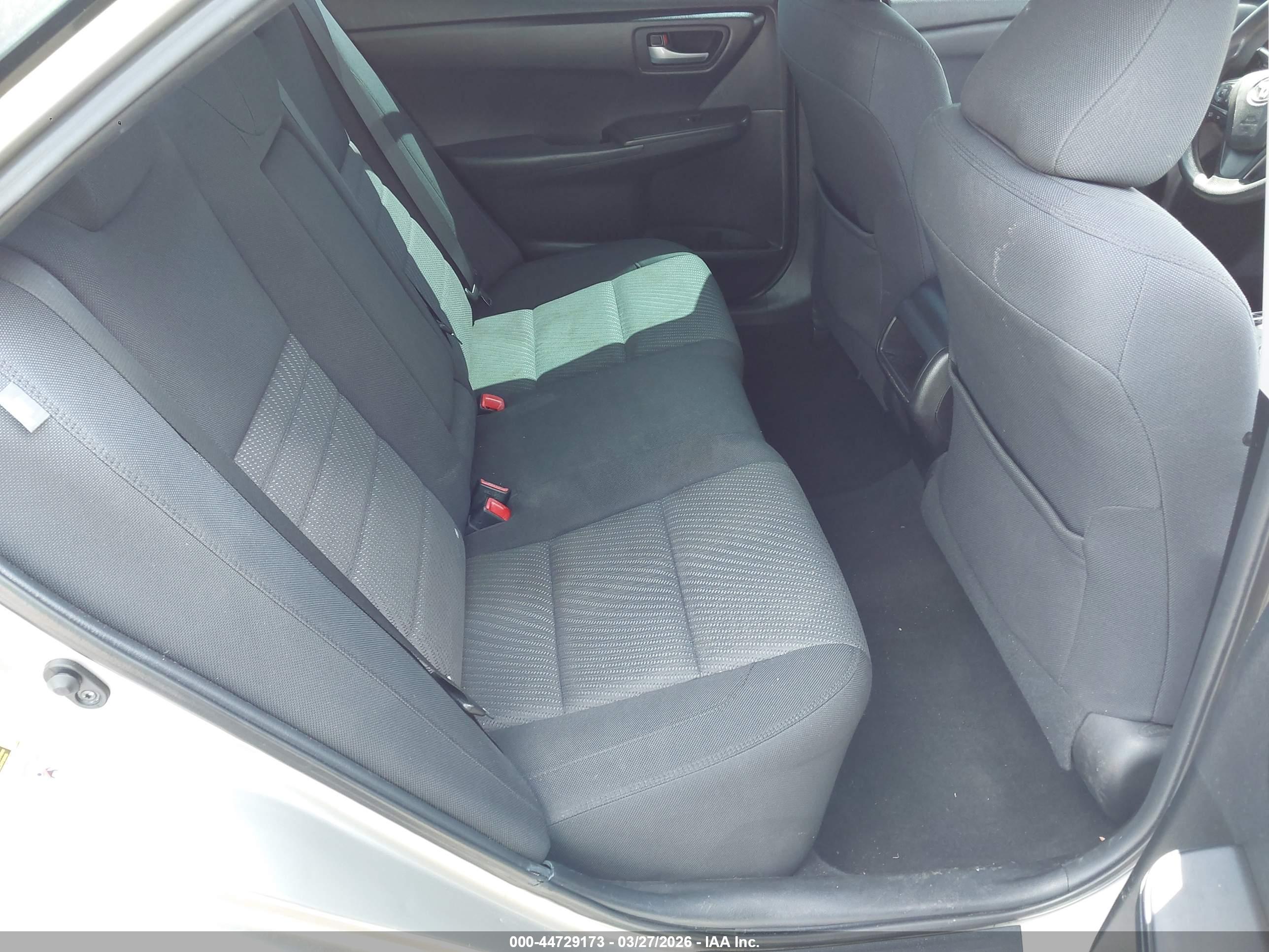 TOYOTA CAMRY image 8
