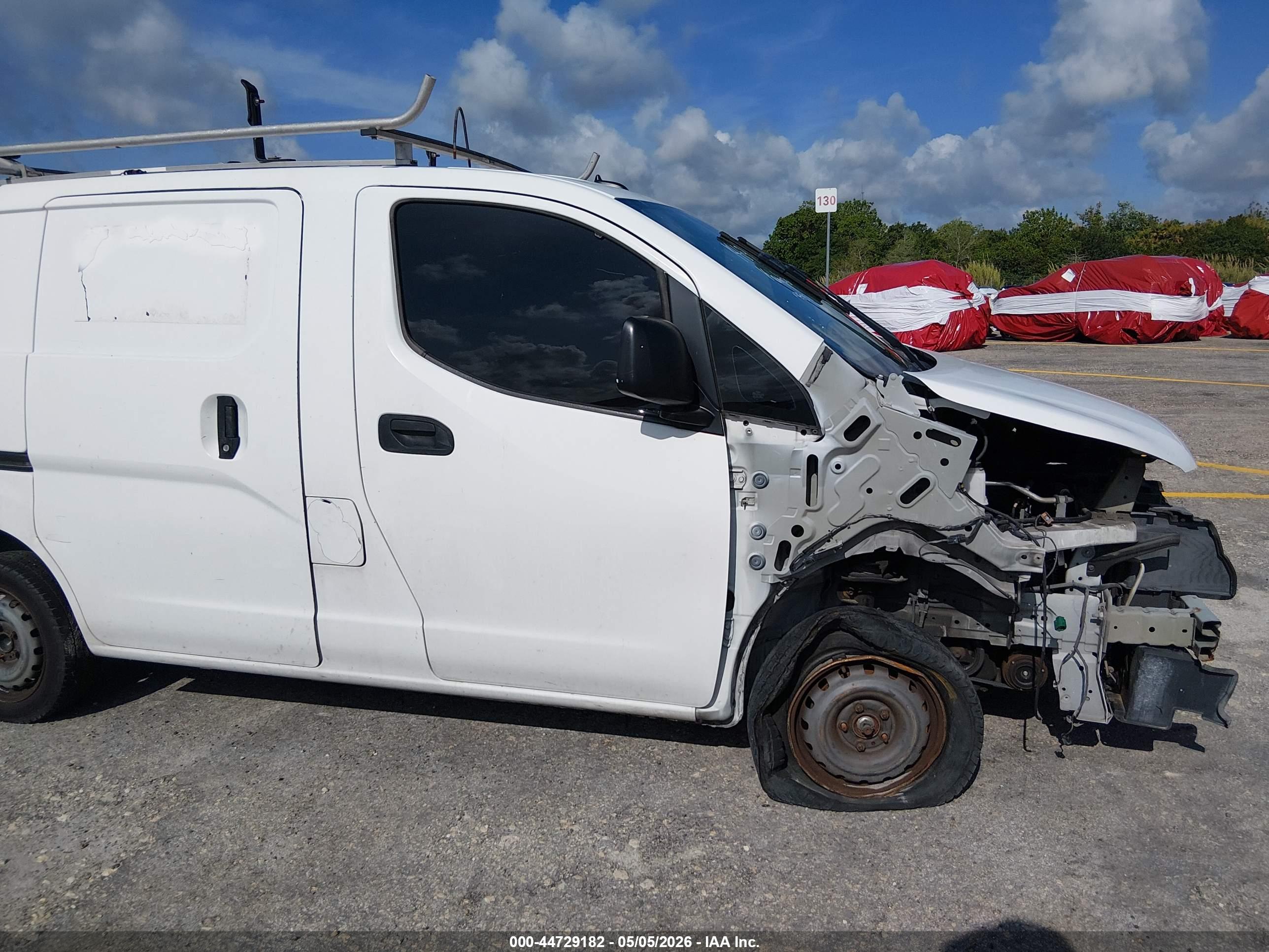 NISSAN NV200 image 6