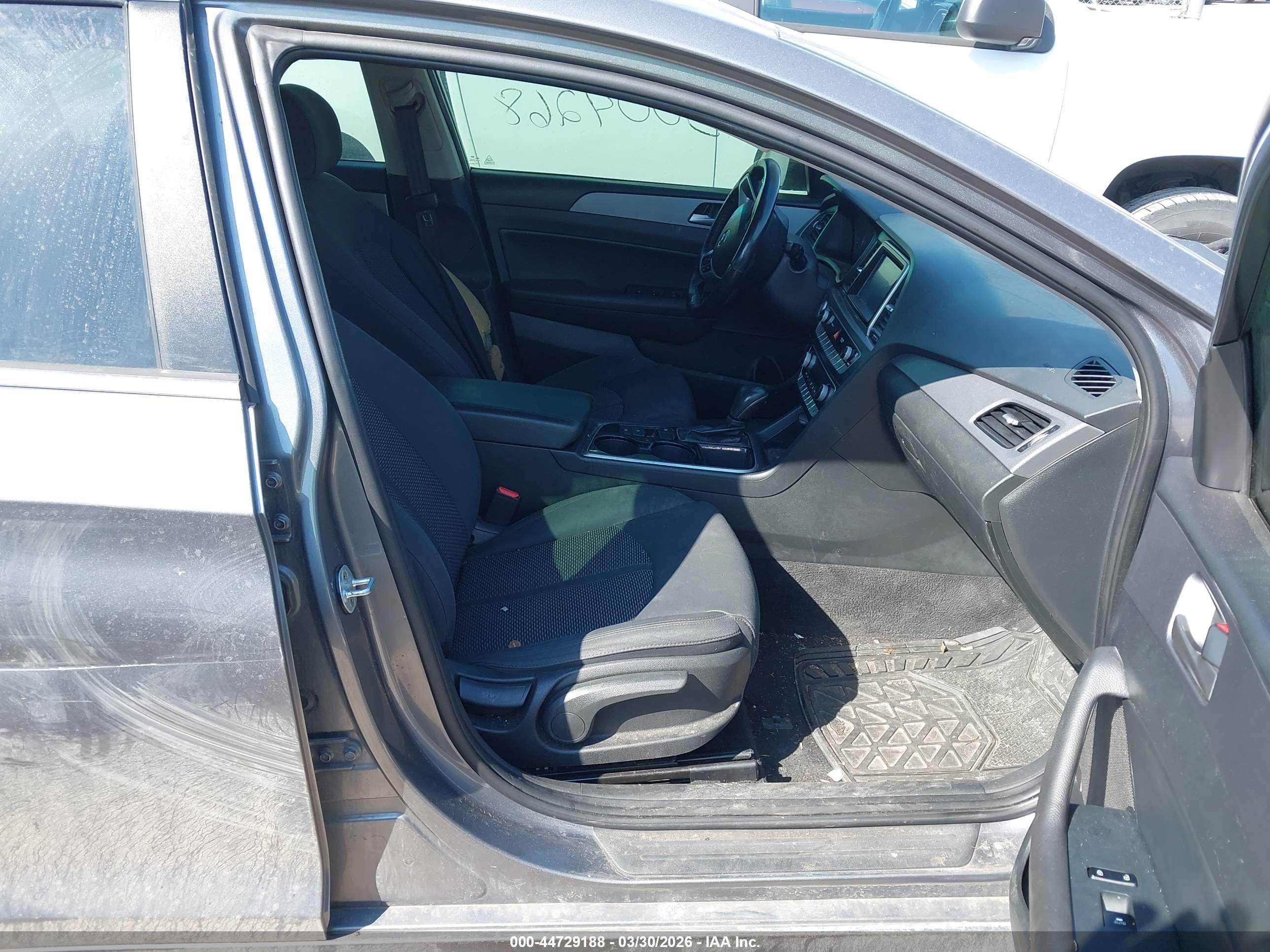 HYUNDAI SONATA image 5