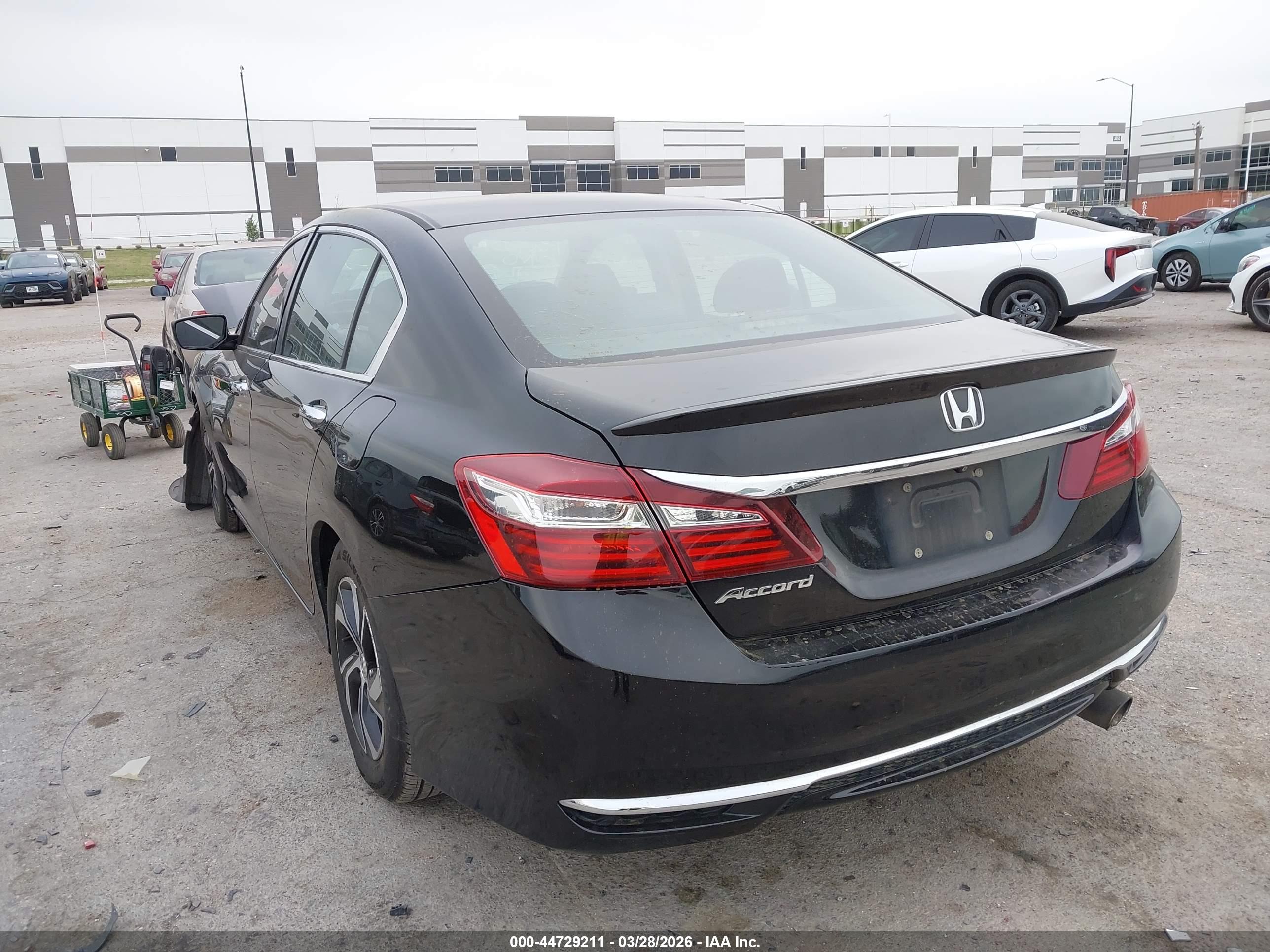 HONDA ACCORD image 3