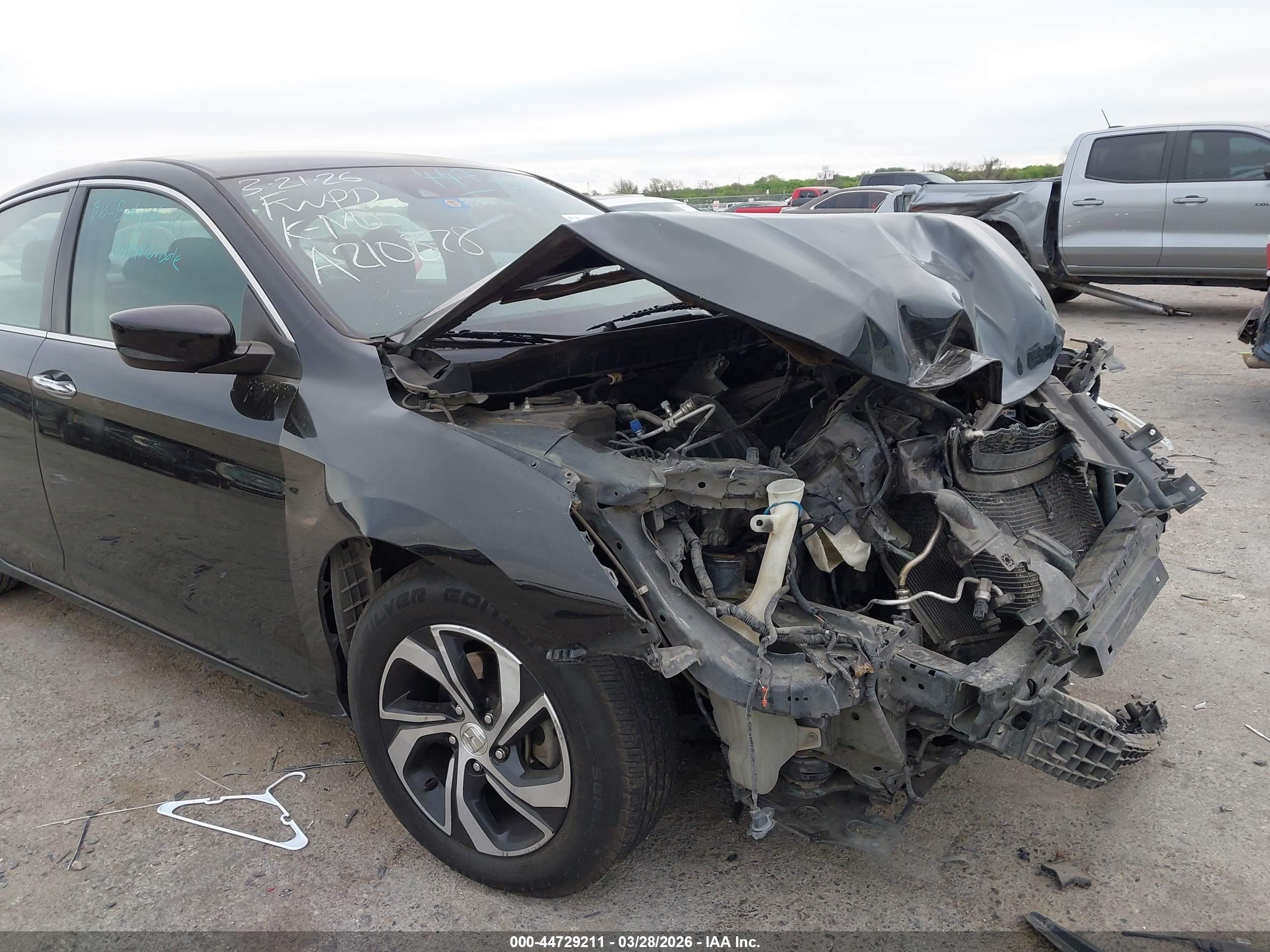 HONDA ACCORD image 6