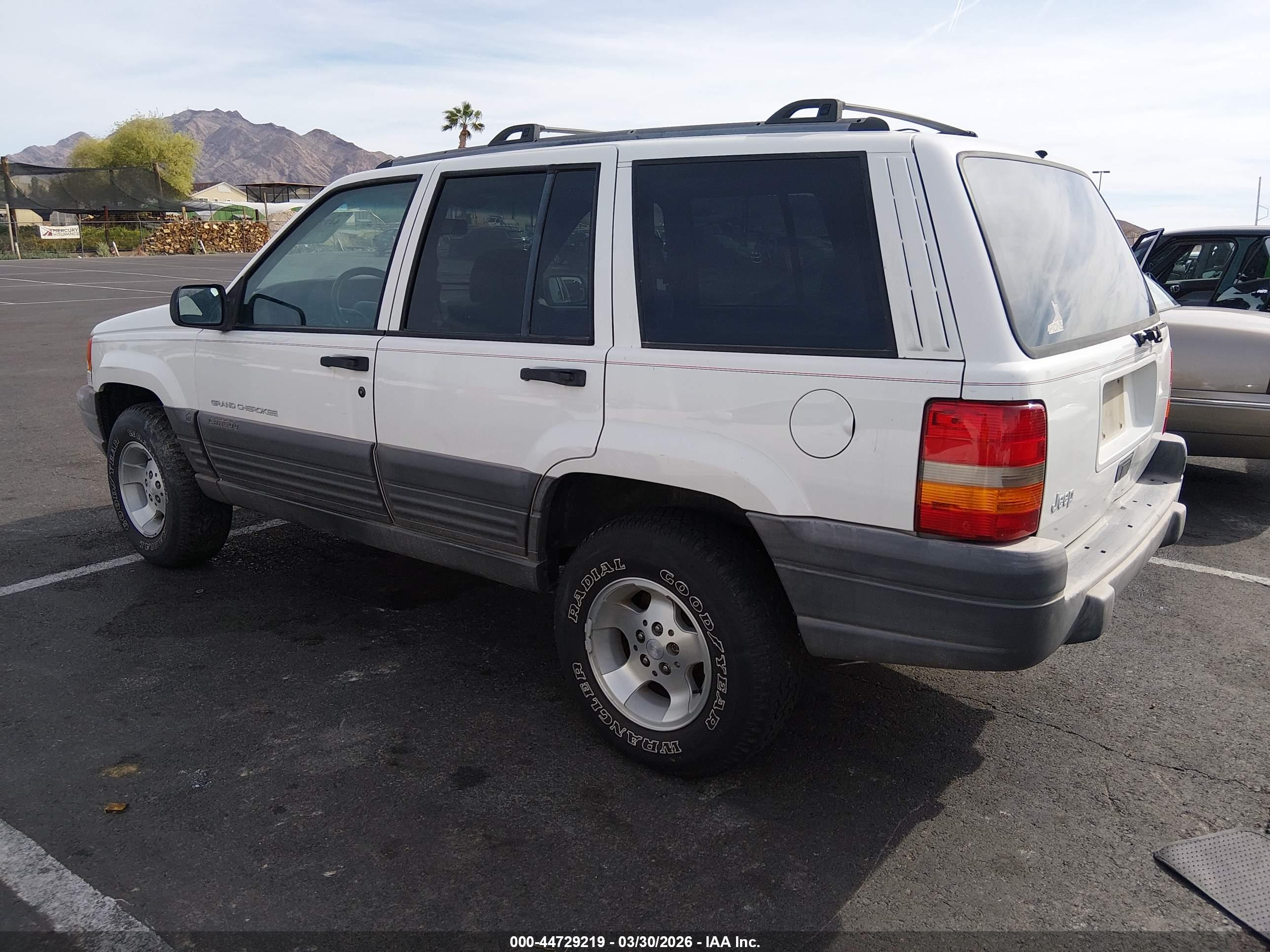 JEEP GRAND image 3