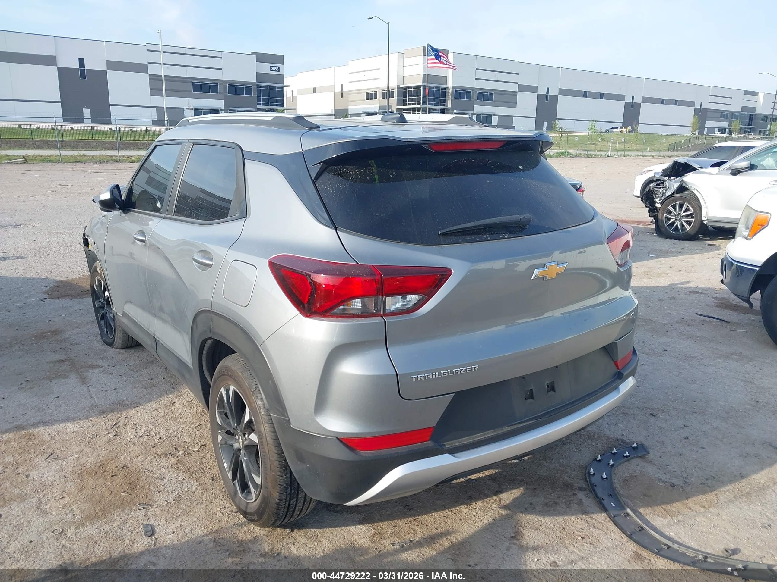 CHEVROLET TRAILBLAZER image 3