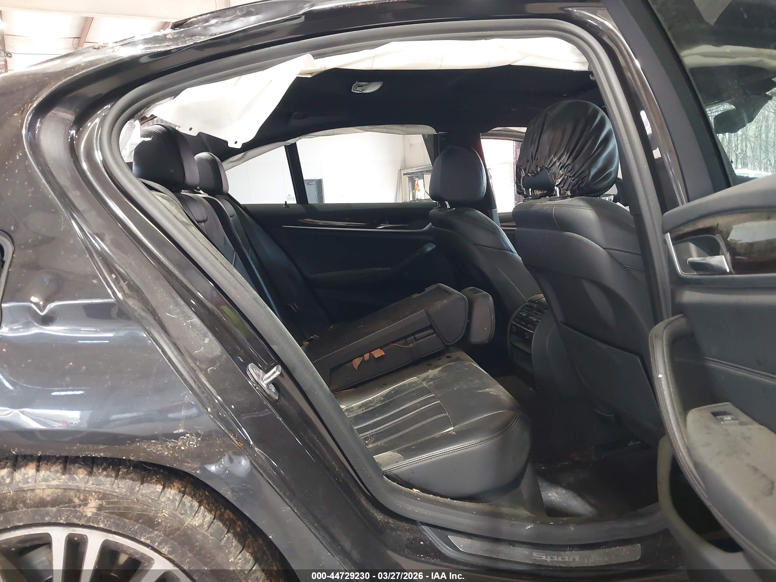 BMW 530I image 8