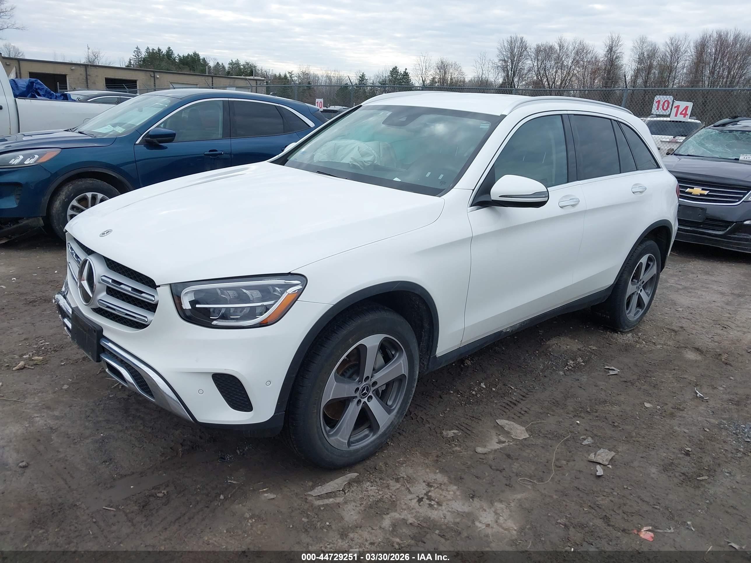 MERCEDES-BENZ GLC image 2