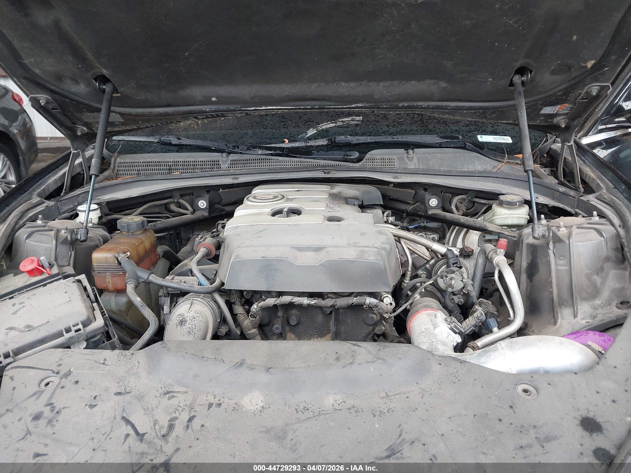 CADILLAC CTS image 10