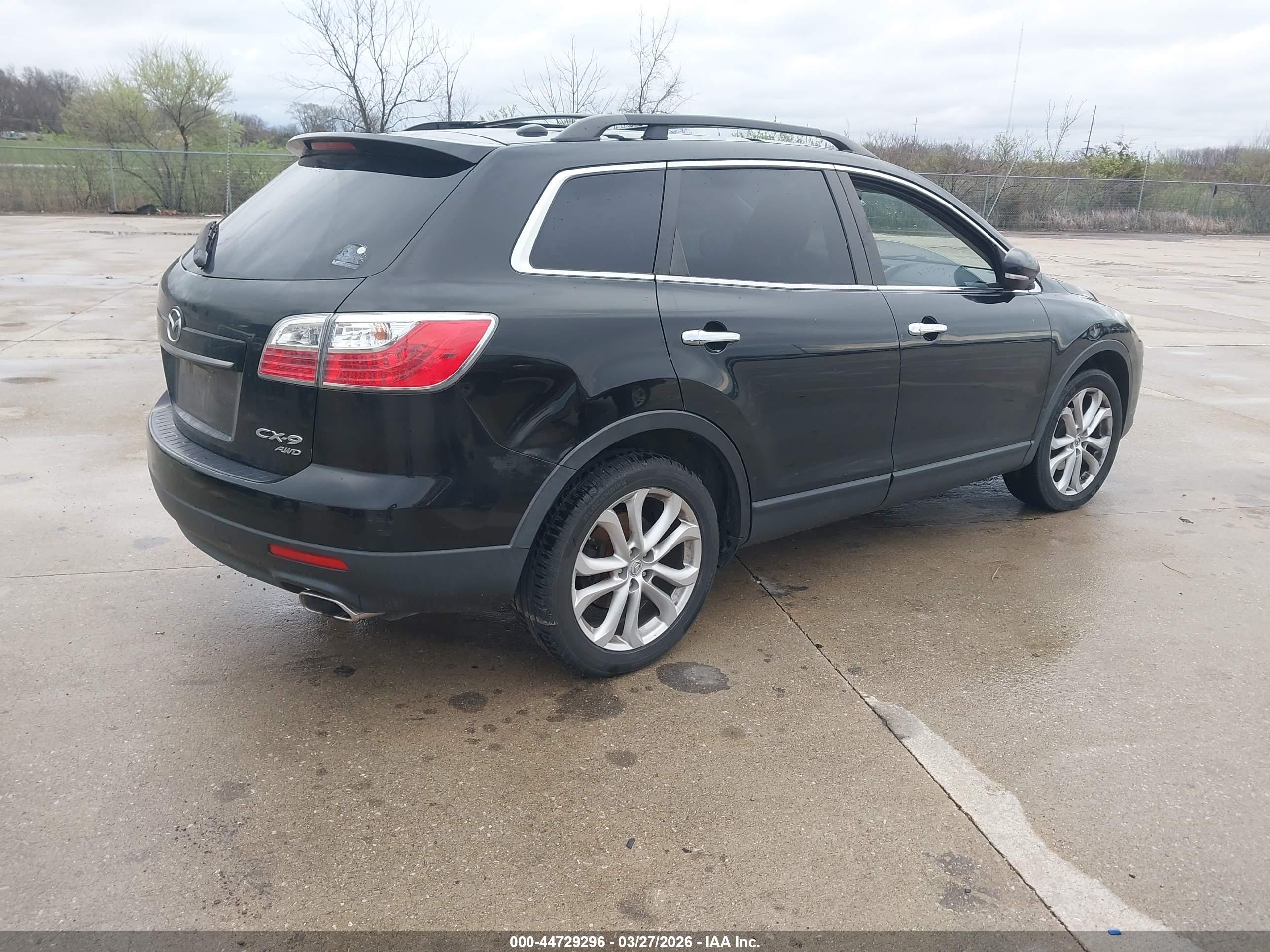 MAZDA CX-9 image 4