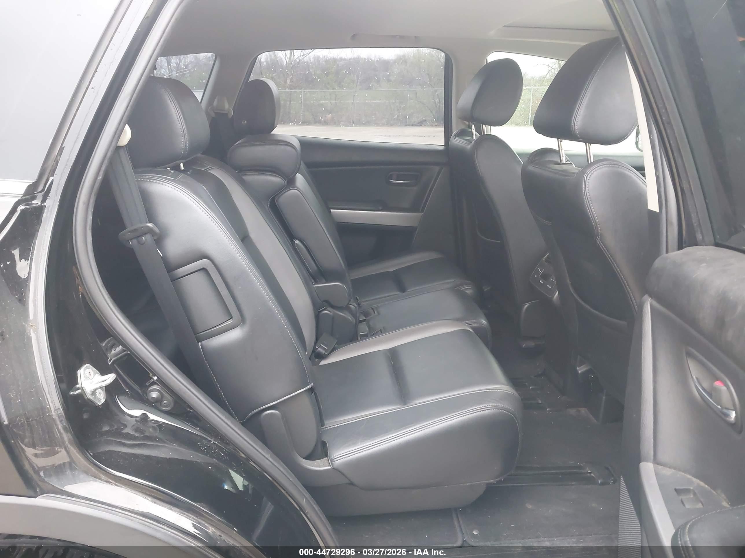 MAZDA CX-9 image 8
