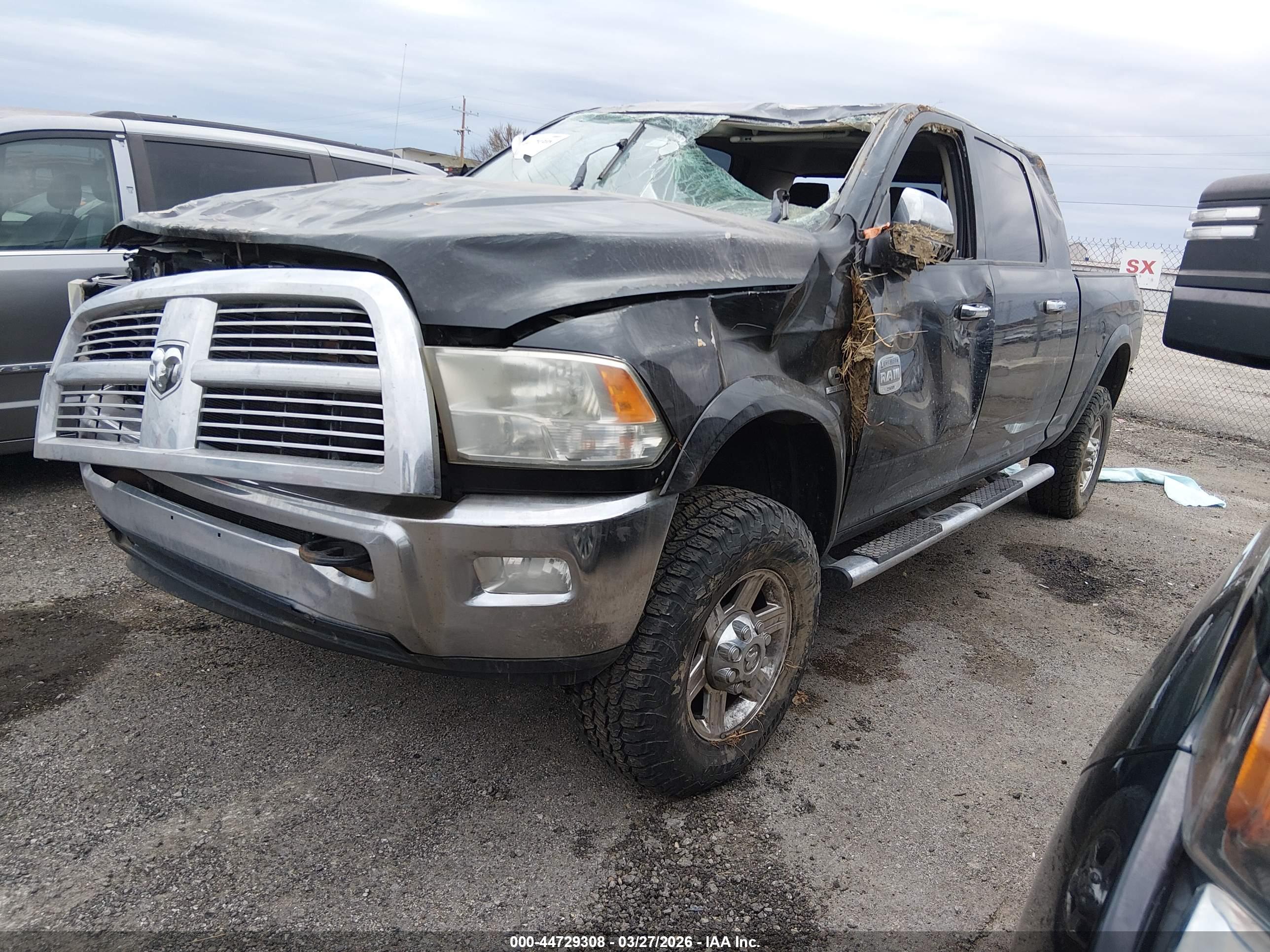RAM 2500 image 2