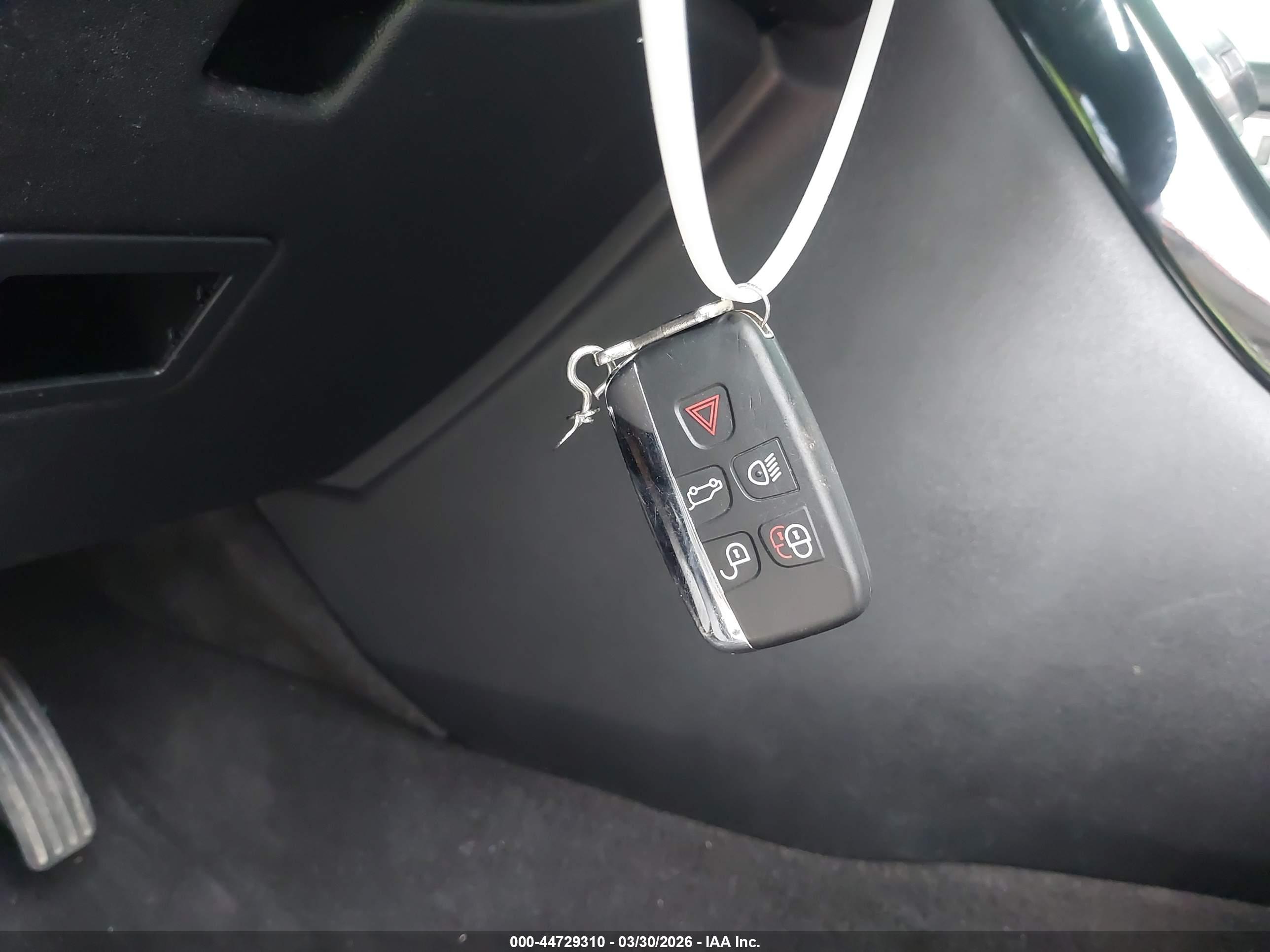 LAND ROVER image 11