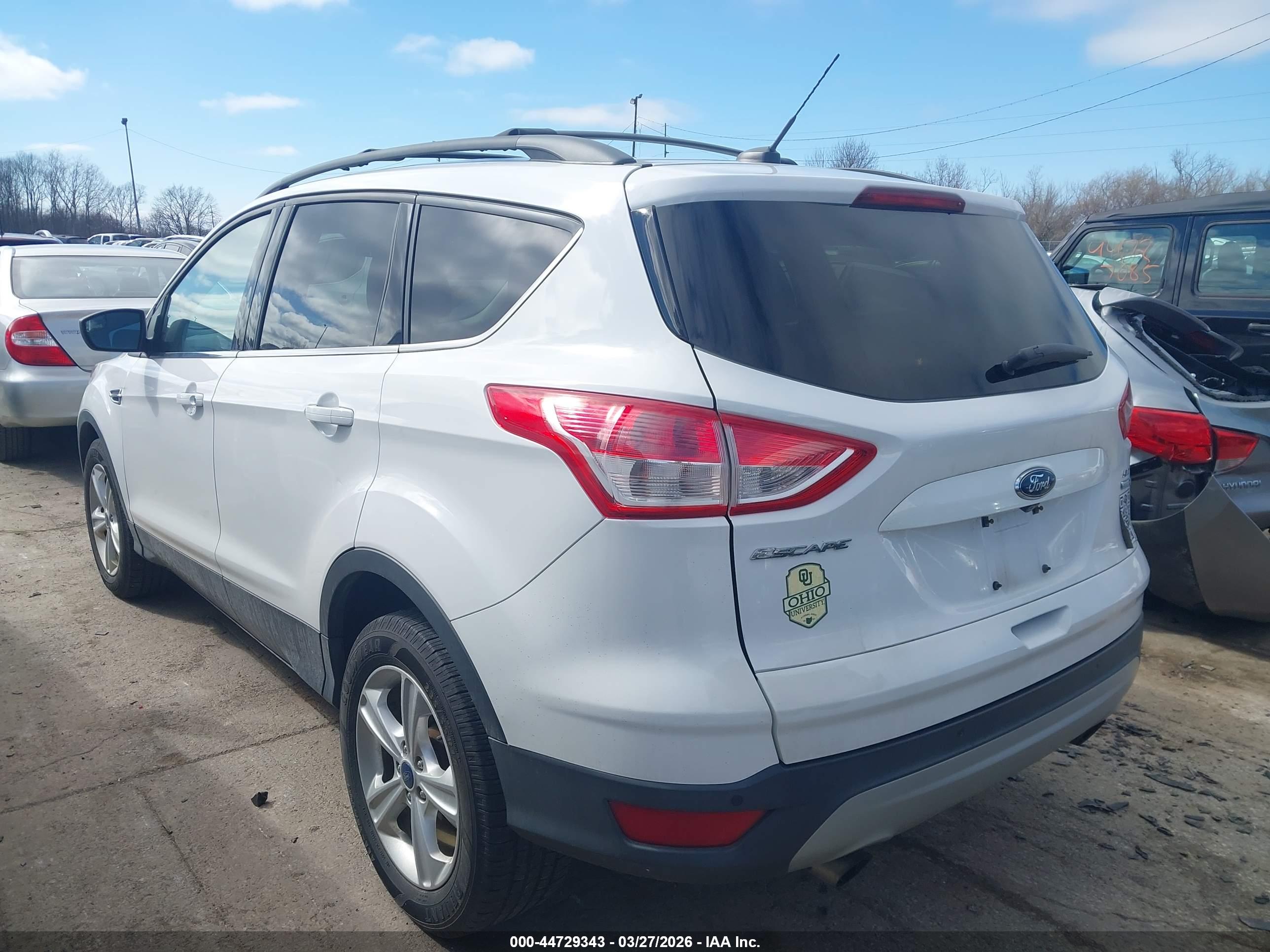 FORD ESCAPE image 3