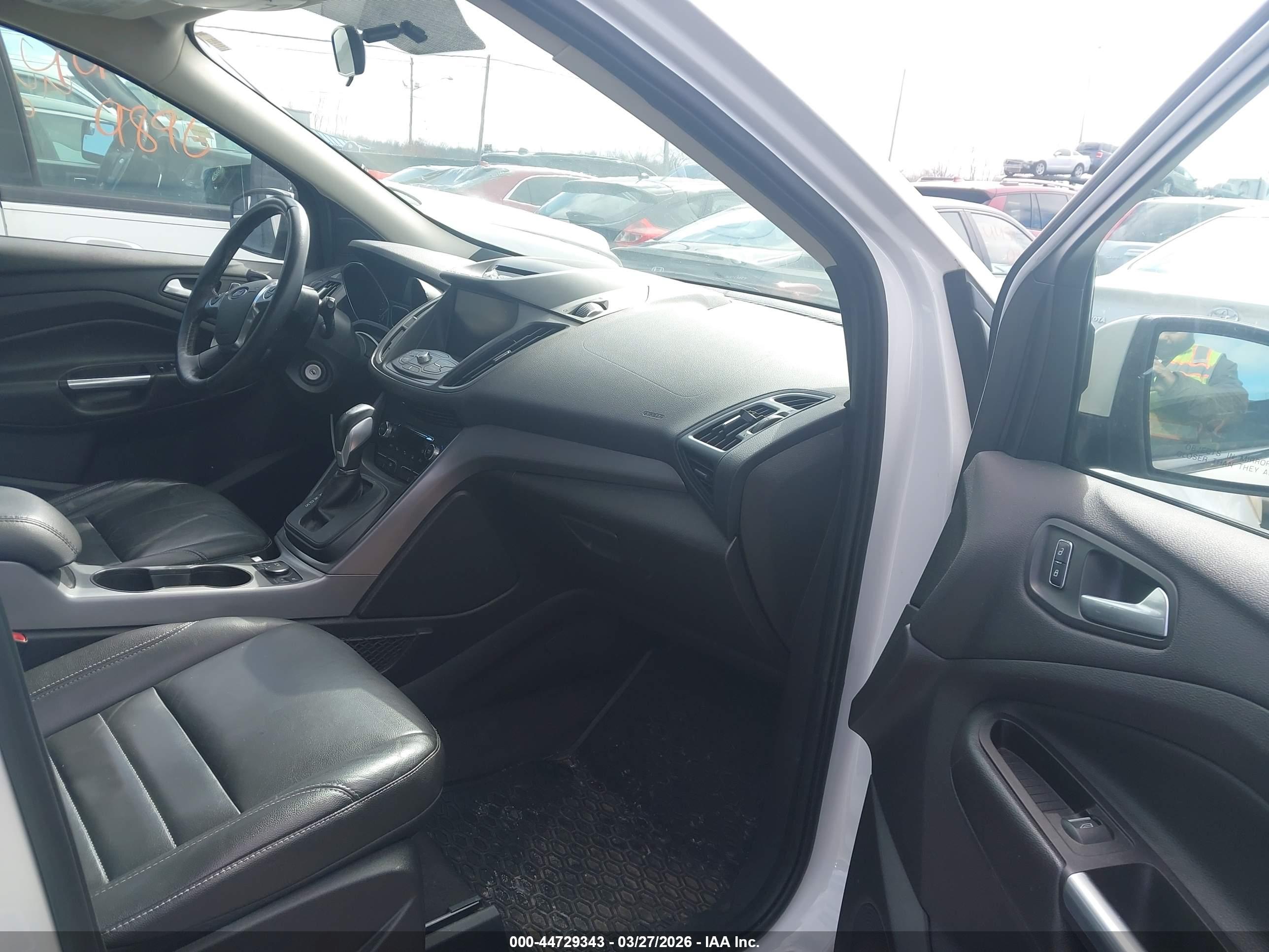 FORD ESCAPE image 5