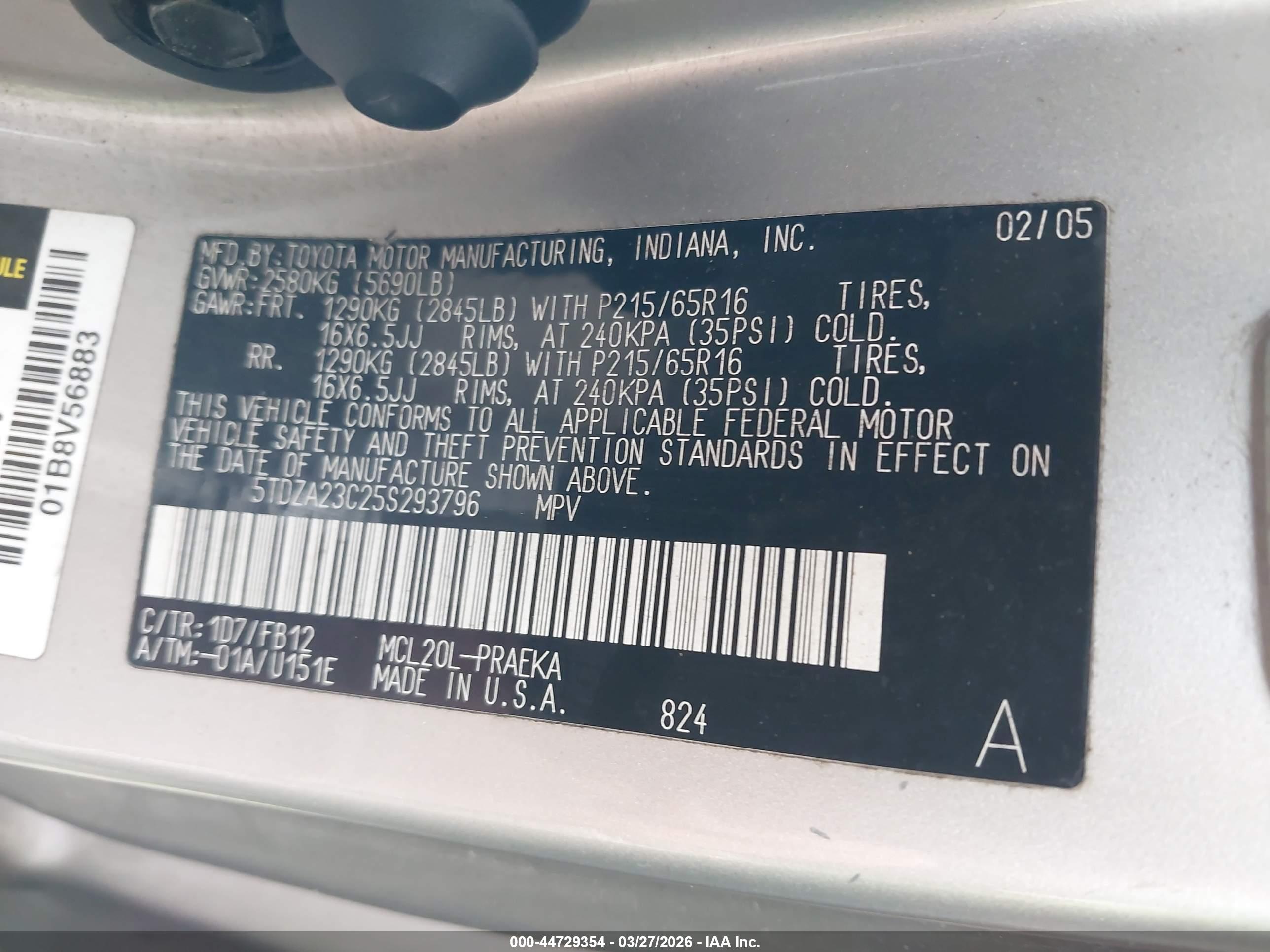 TOYOTA SIENNA image 9