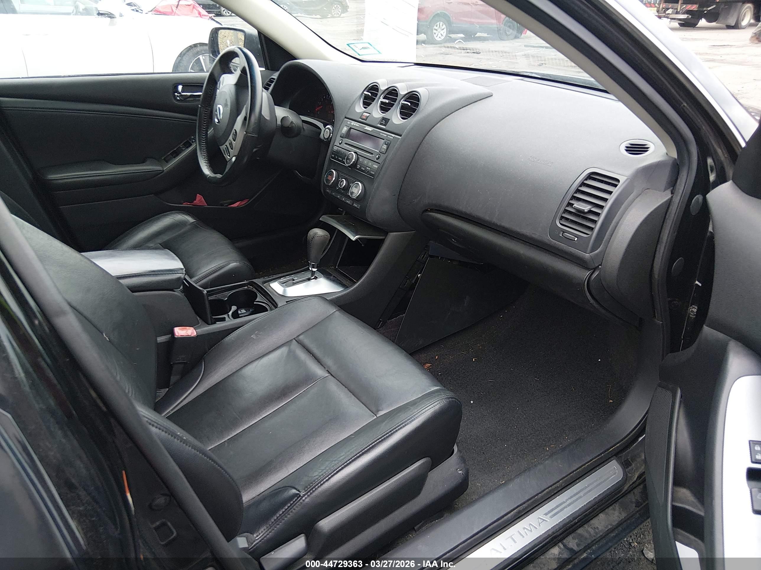 NISSAN ALTIMA image 5