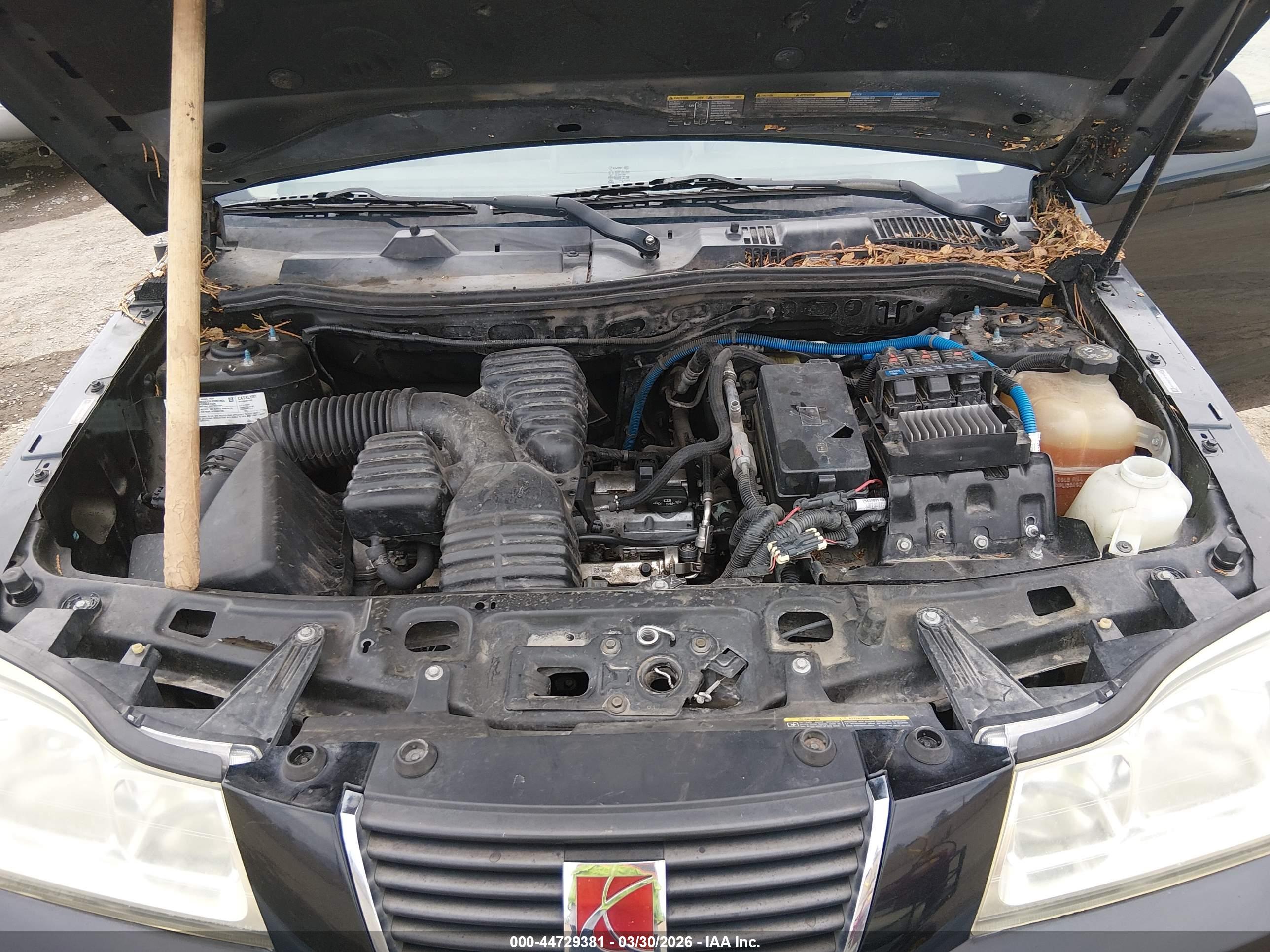 SATURN VUE image 10
