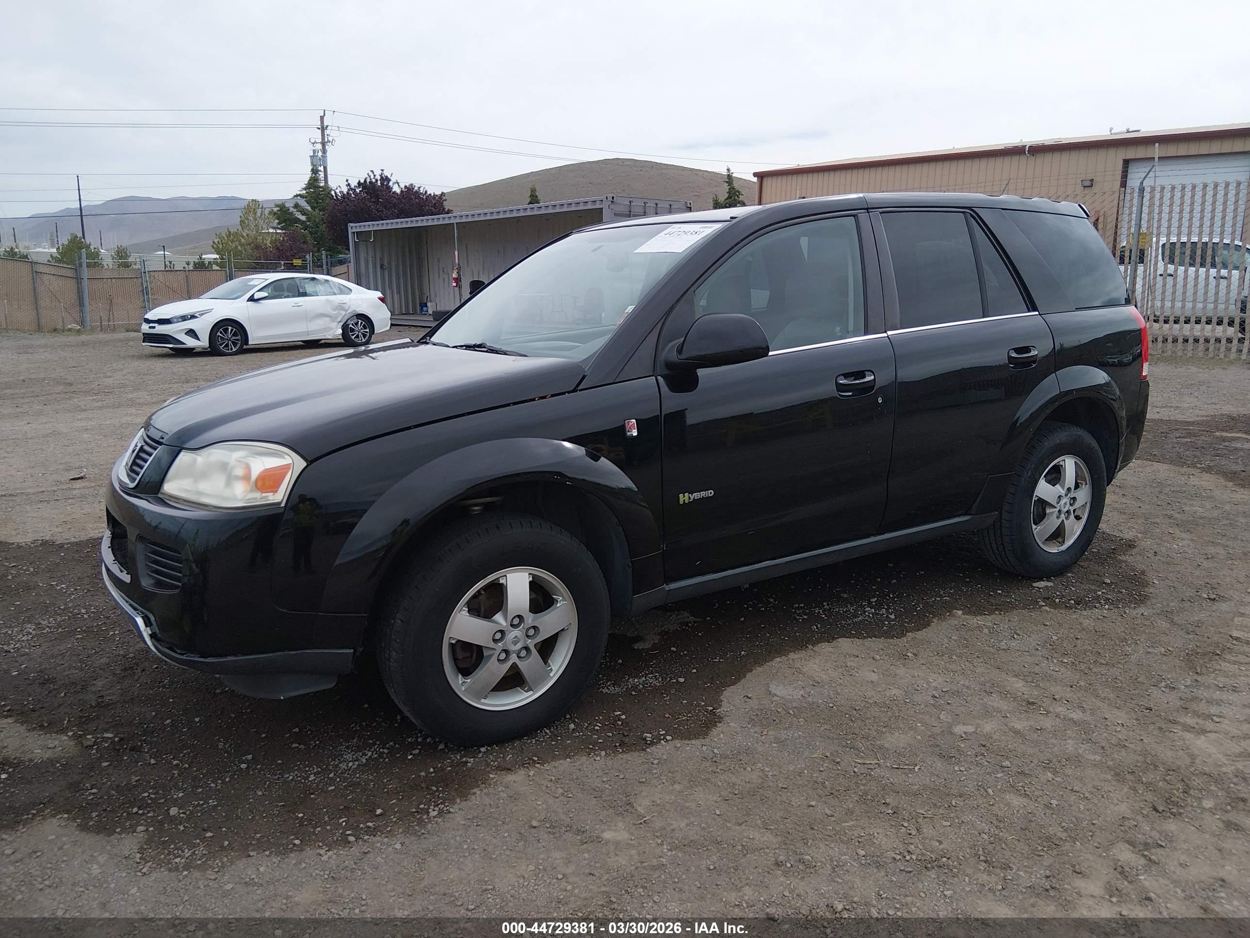 SATURN VUE image 2