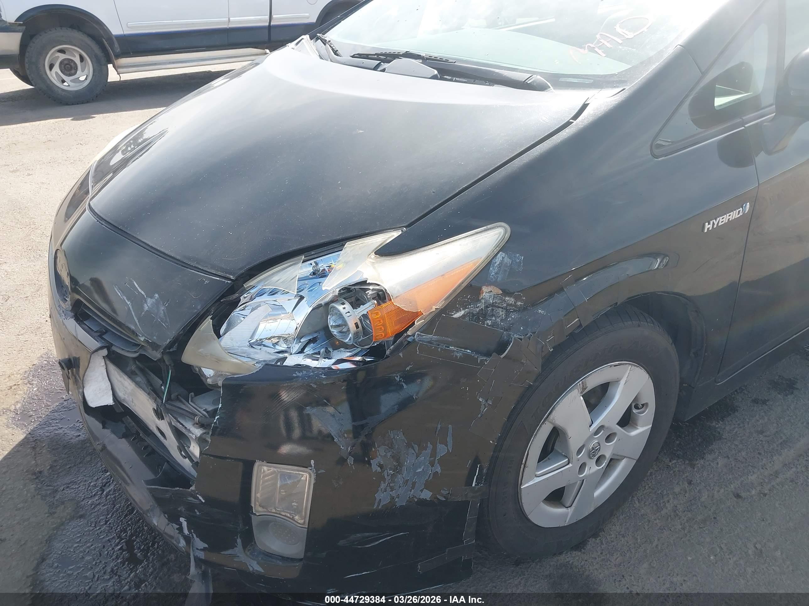 TOYOTA PRIUS image 6