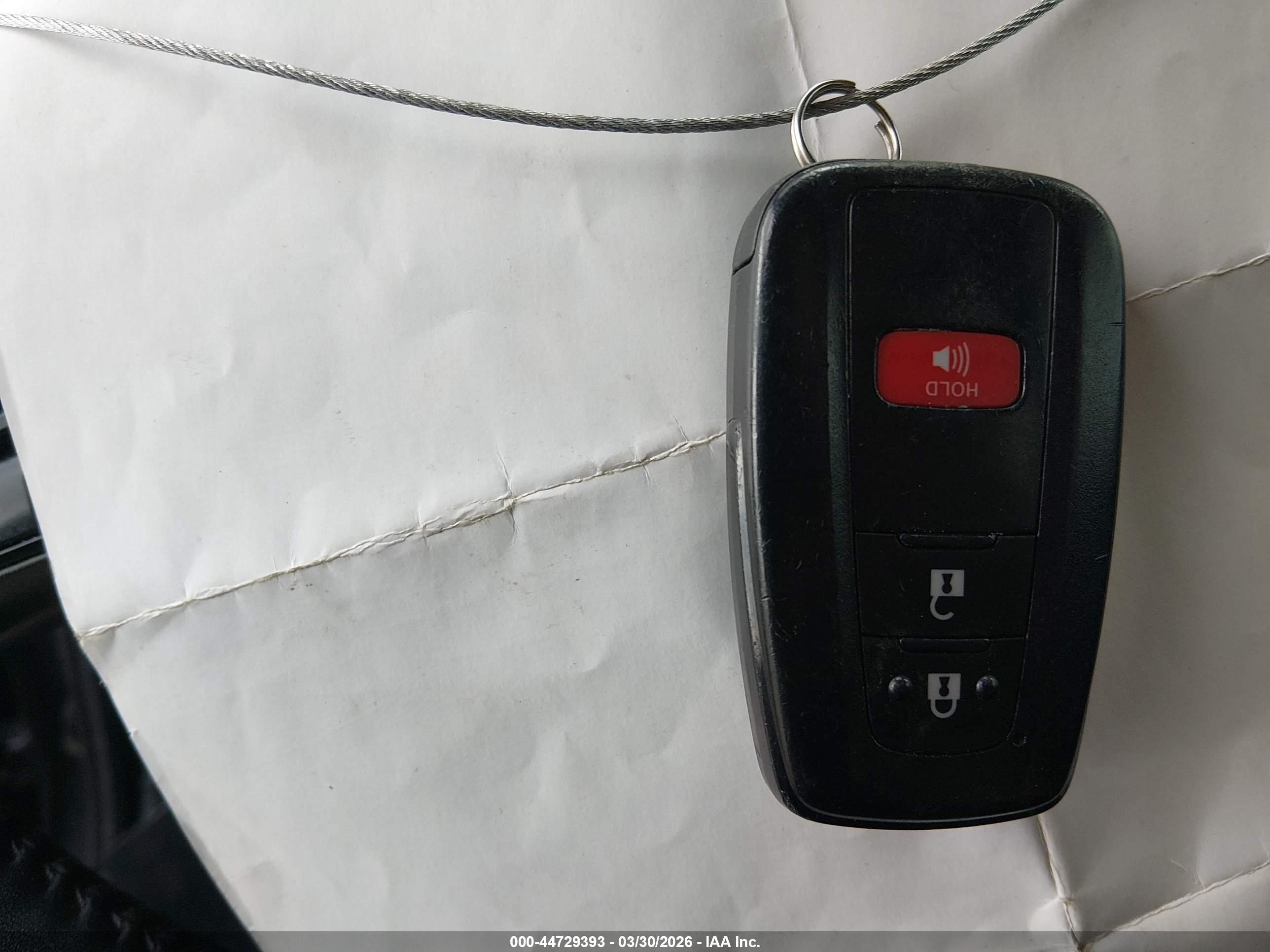 TOYOTA PRIUS image 11
