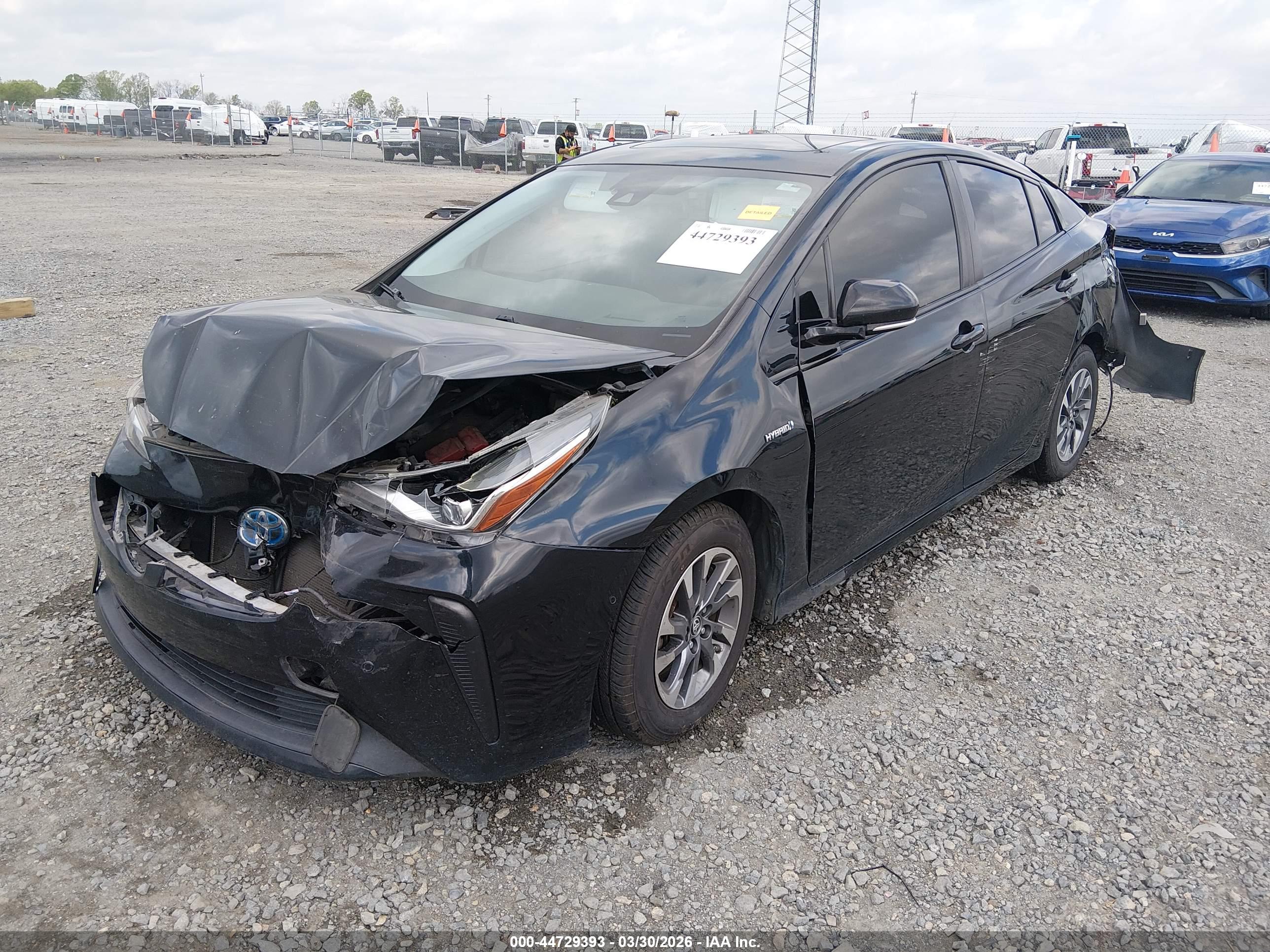 TOYOTA PRIUS image 2