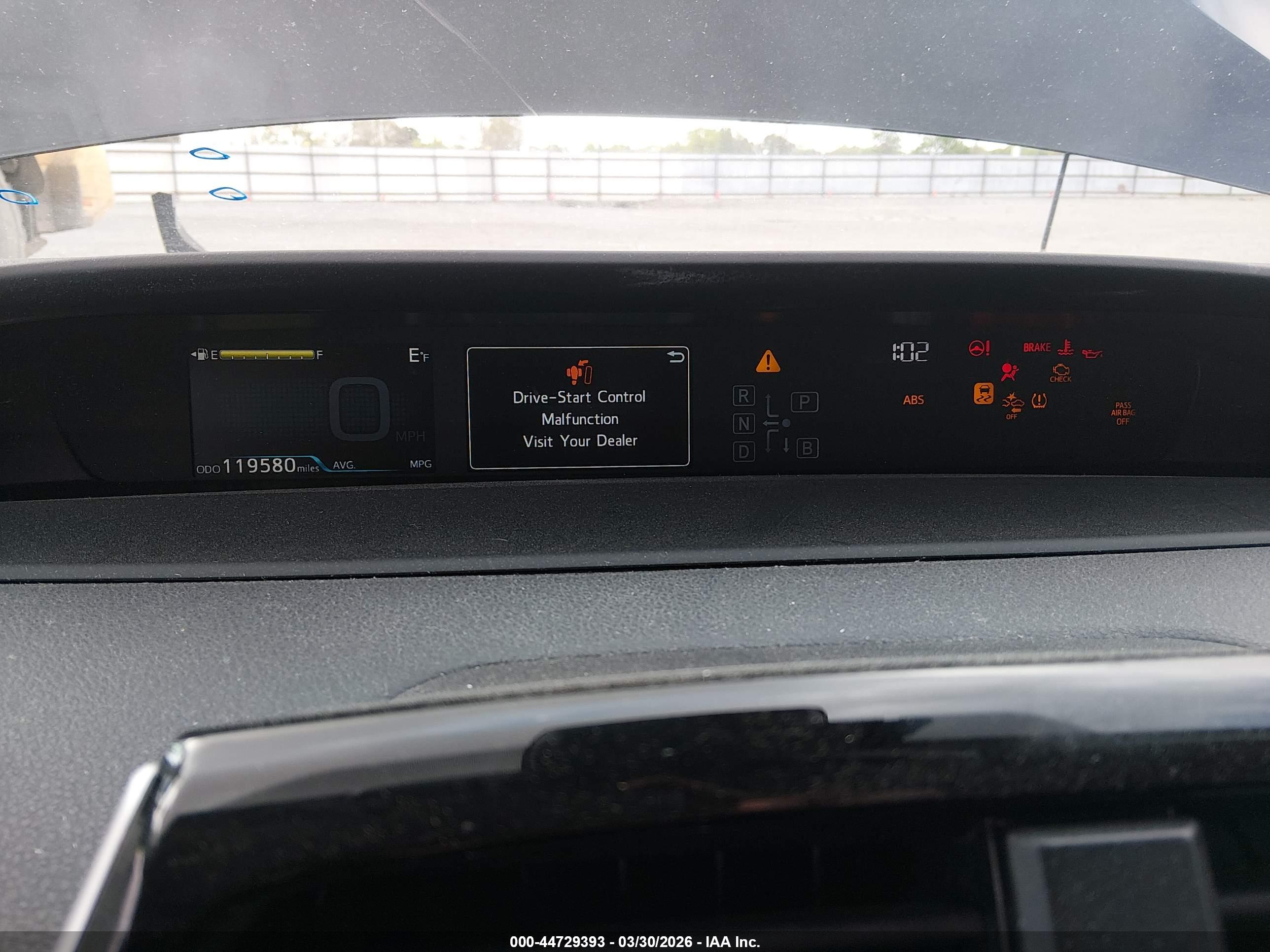 TOYOTA PRIUS image 7
