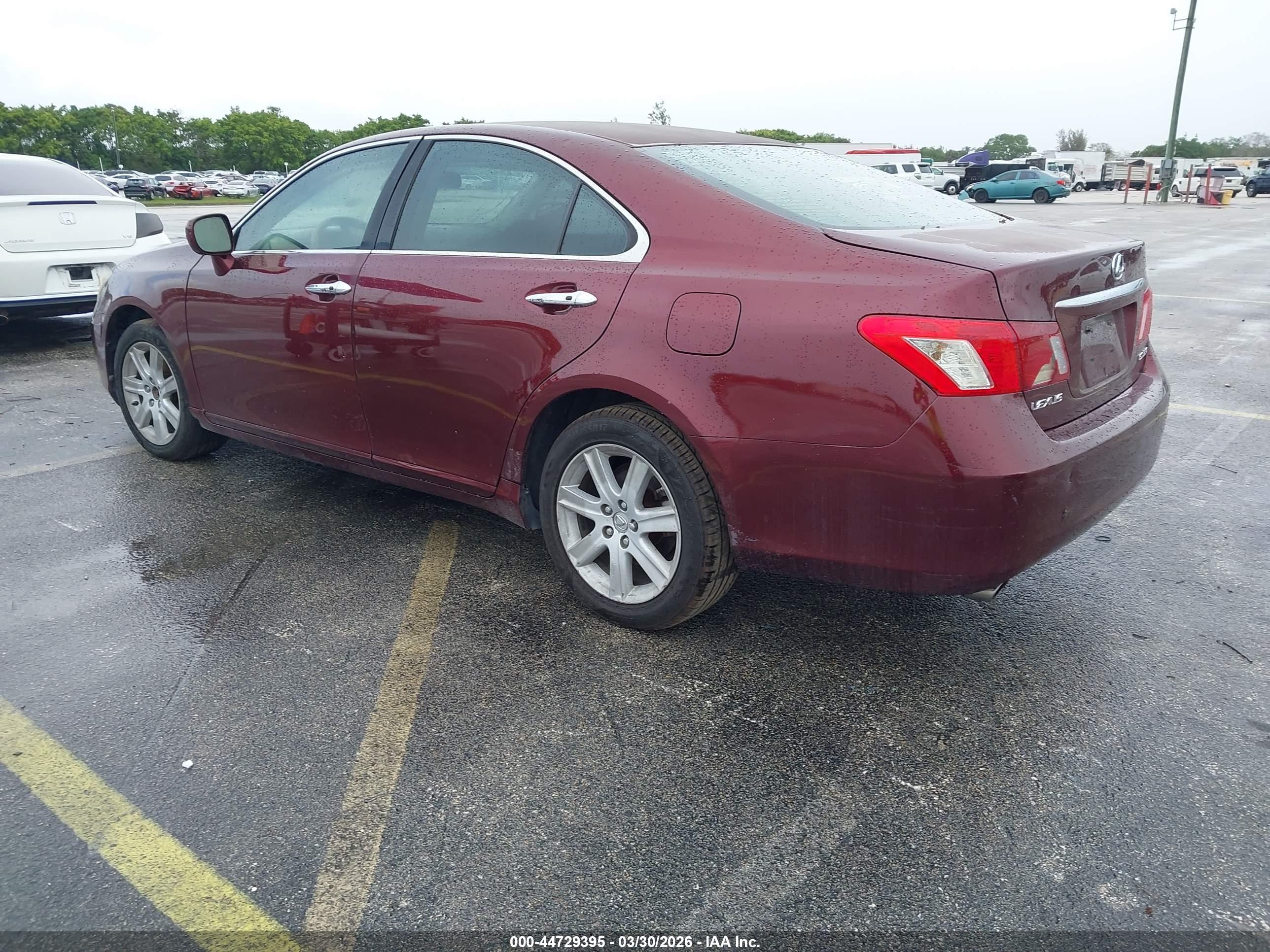 LEXUS ES image 3