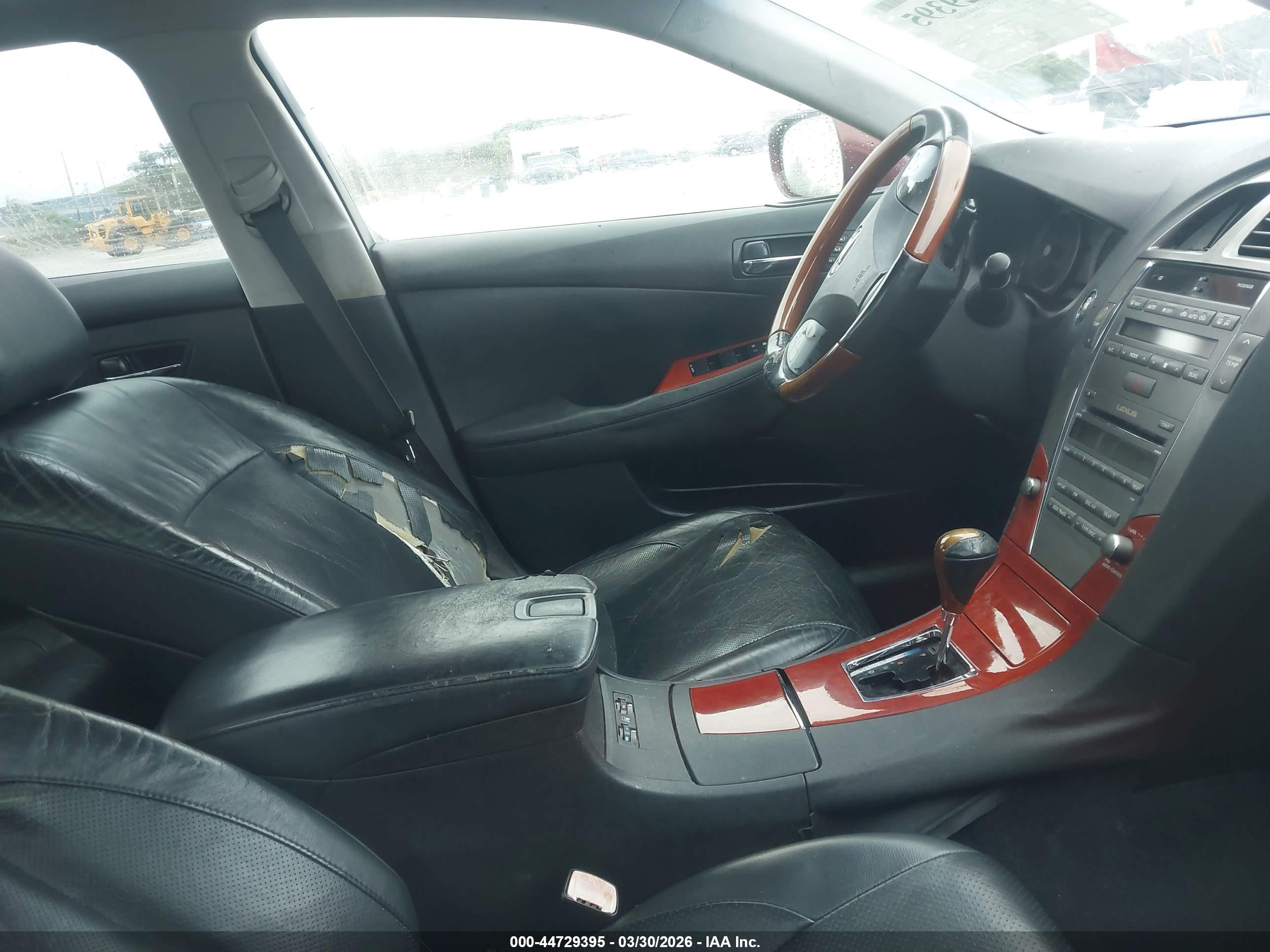 LEXUS ES image 5