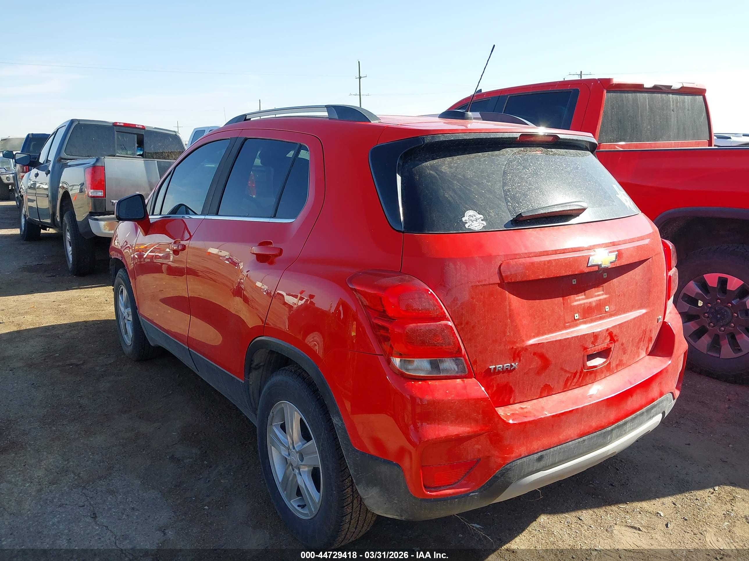 CHEVROLET TRAX image 3