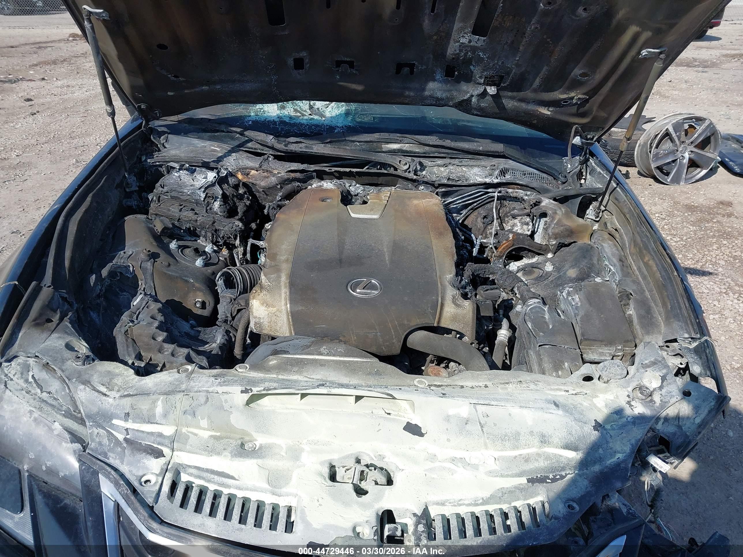 LEXUS GS image 10