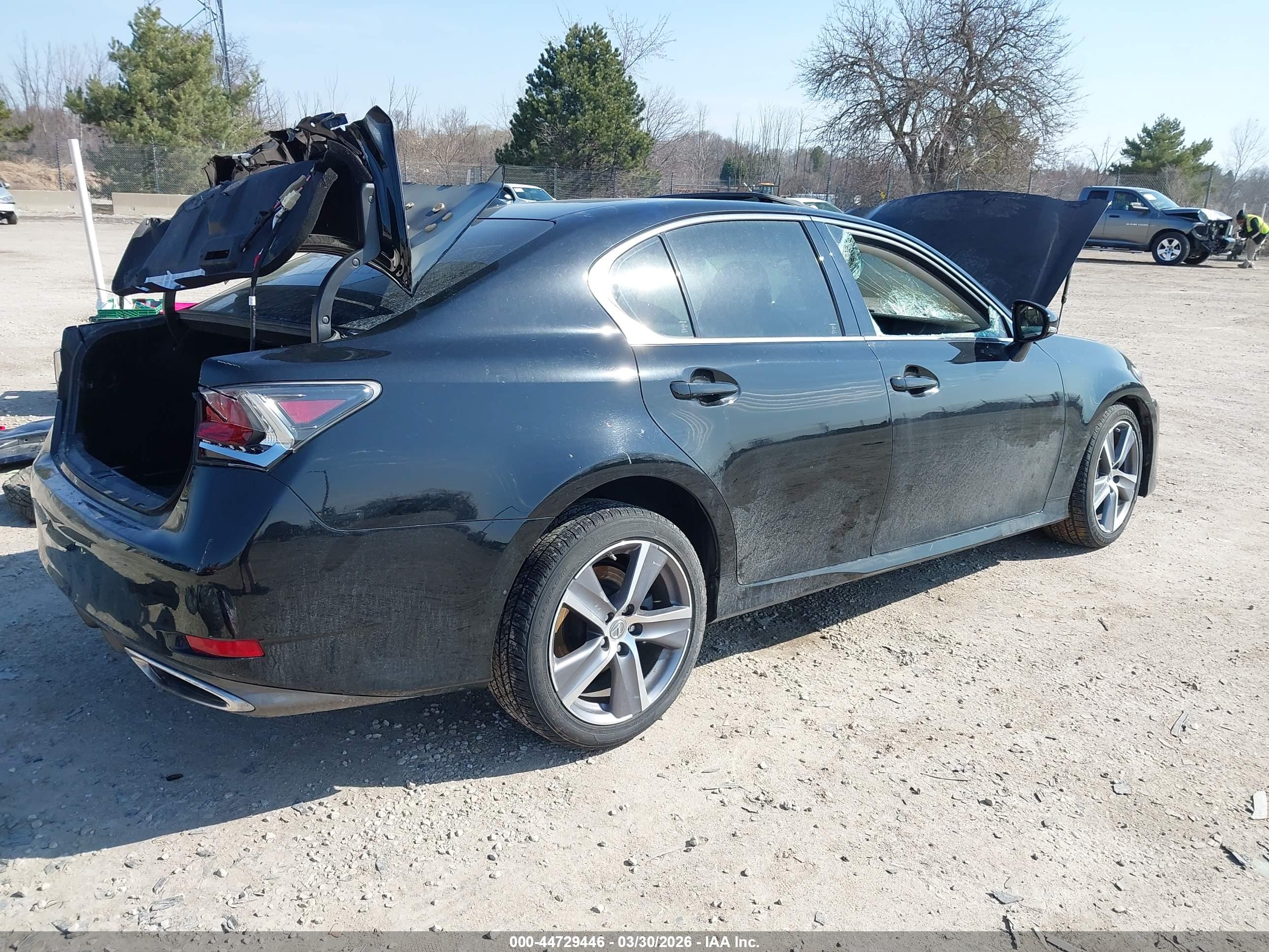 LEXUS GS image 4