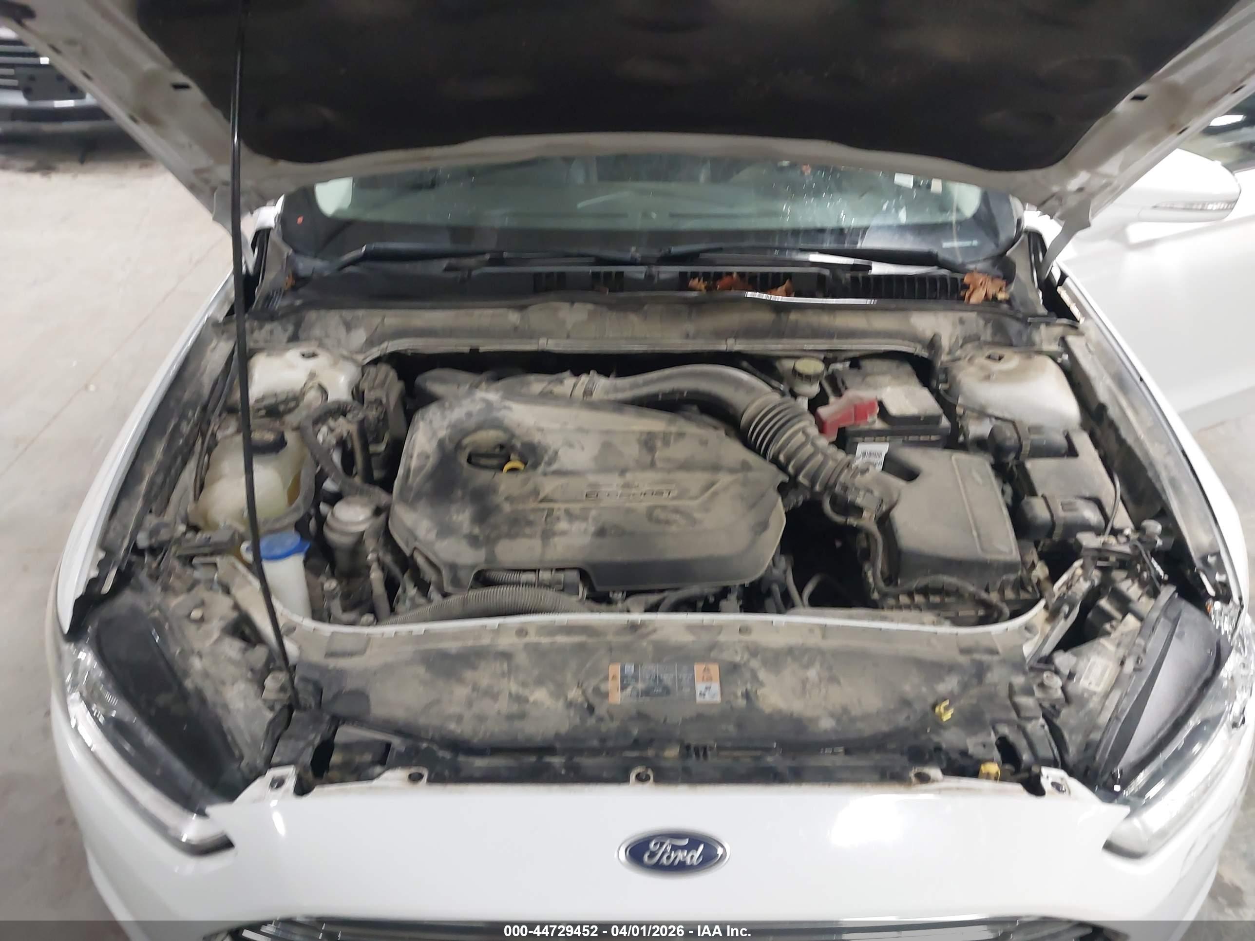 FORD FUSION image 10