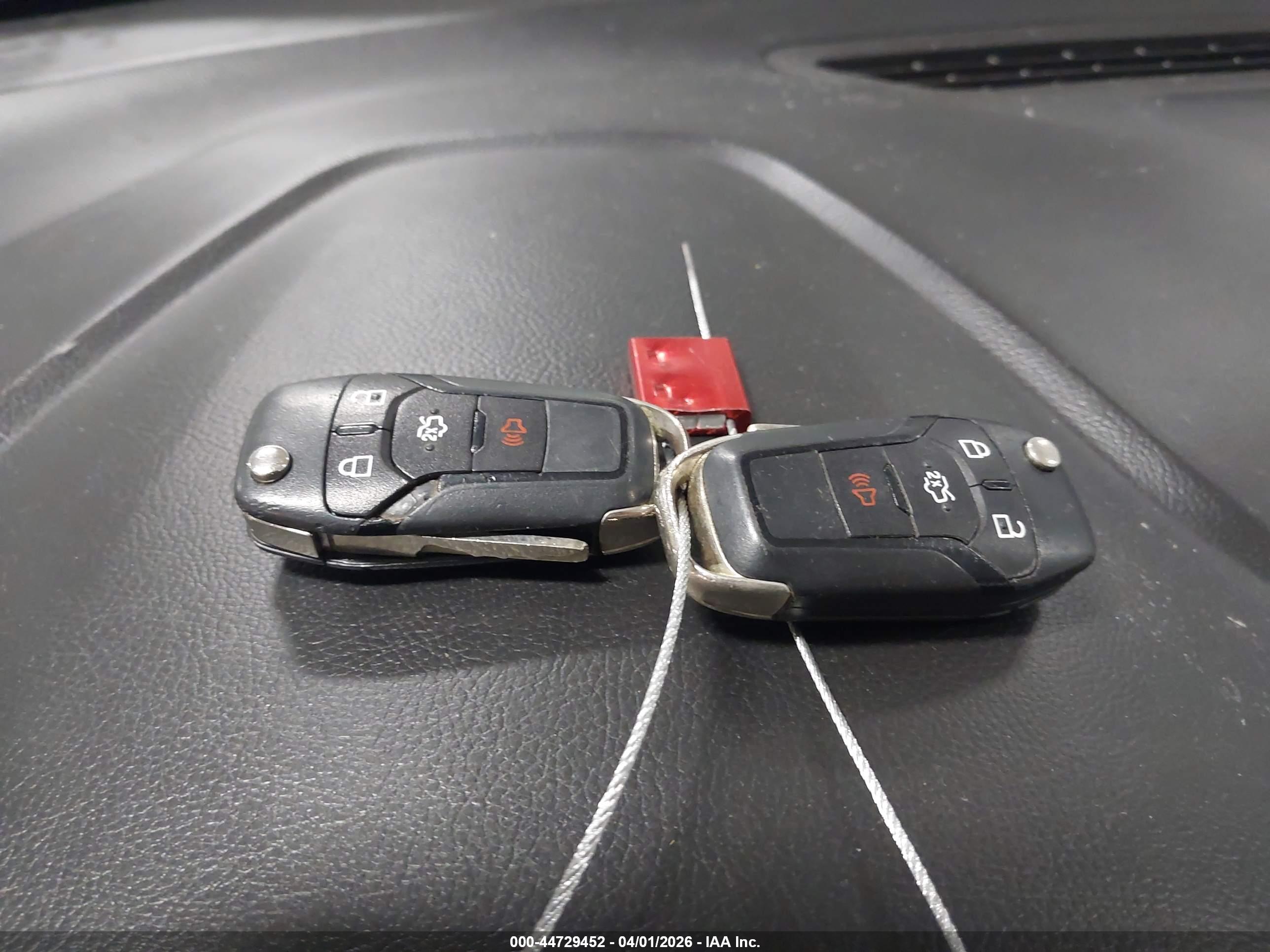 FORD FUSION image 11