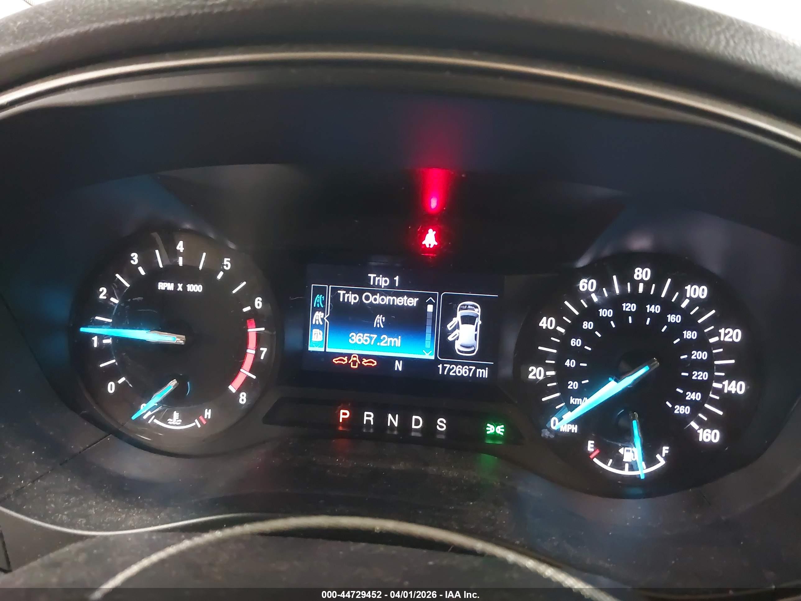FORD FUSION image 7