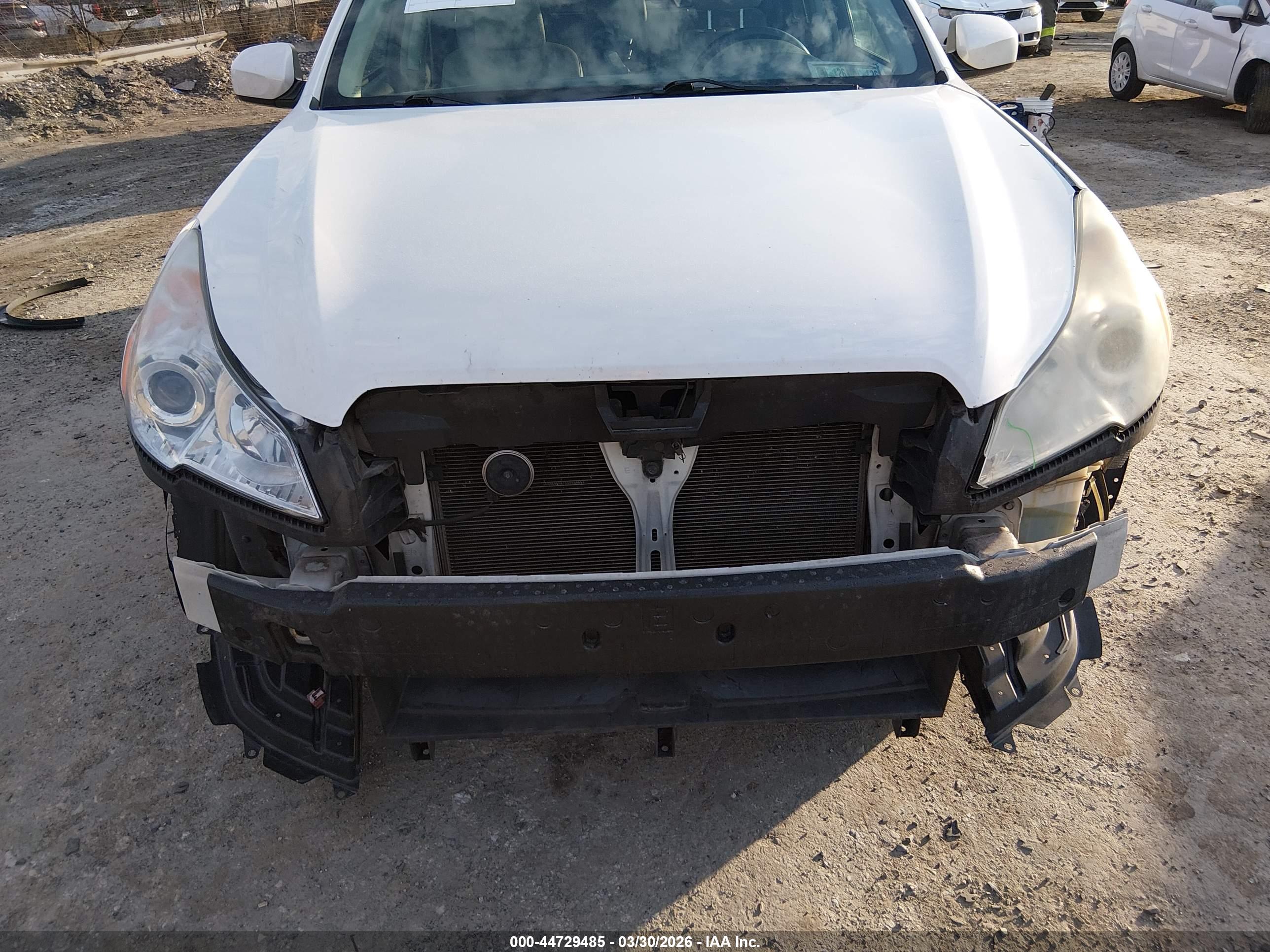SUBARU OUTBACK image 6