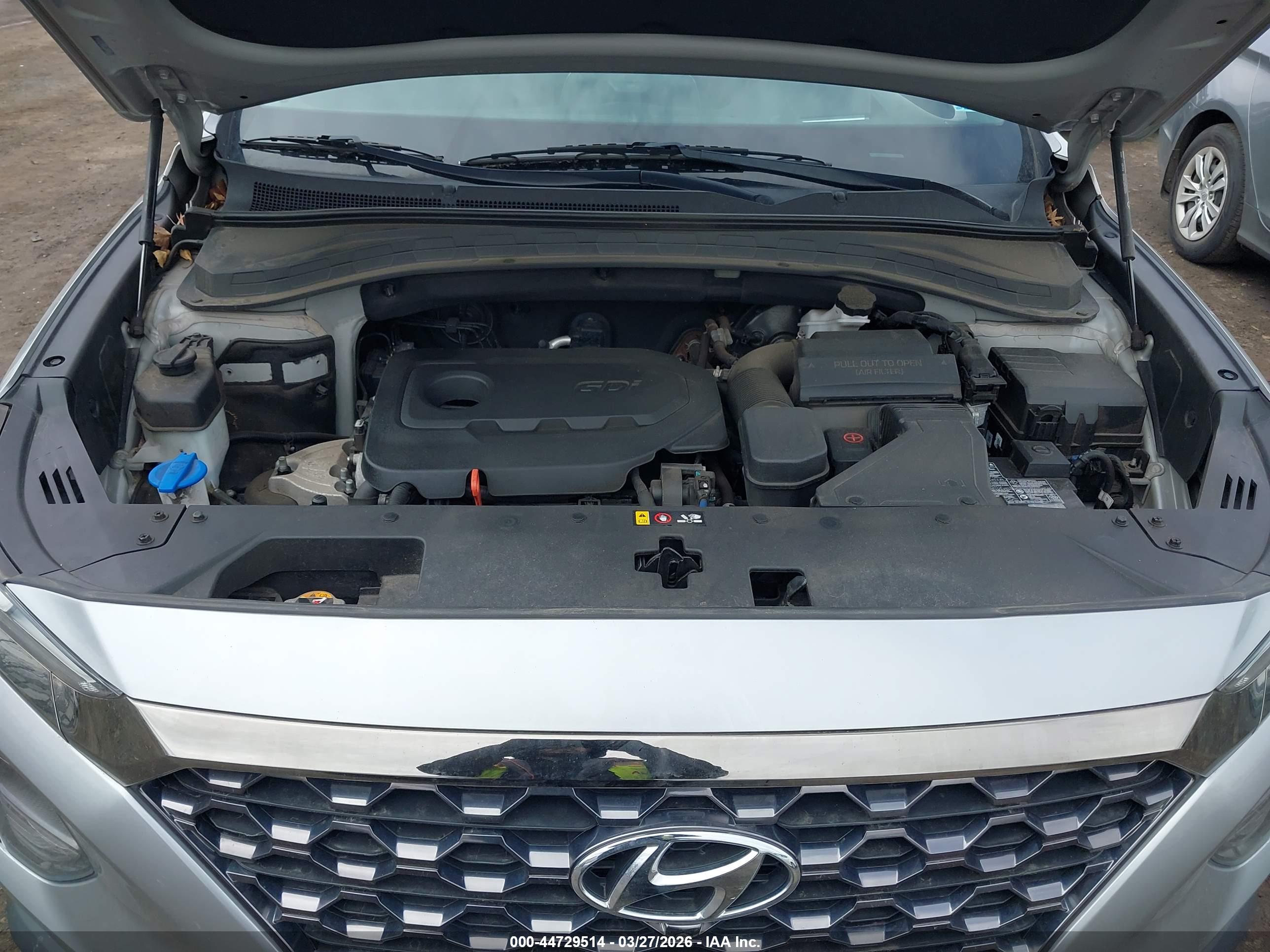 HYUNDAI SANTA image 10