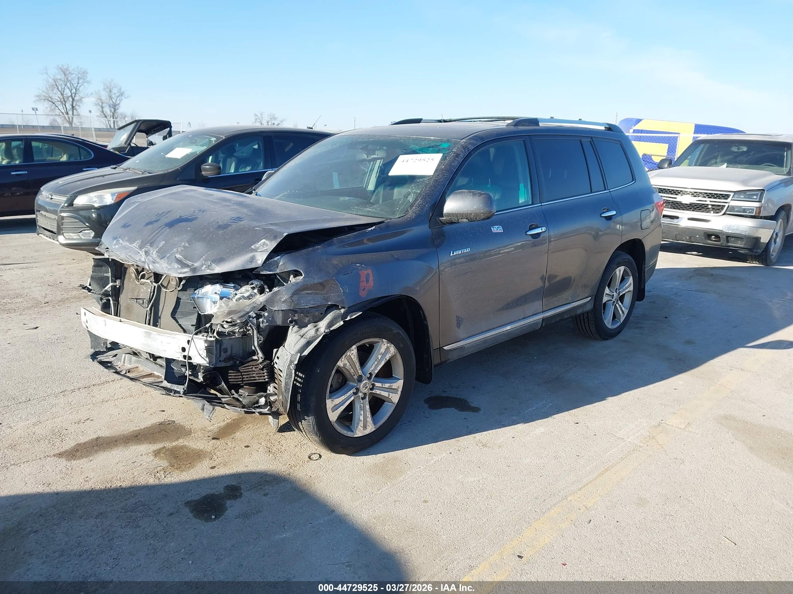TOYOTA HIGHLANDER image 2